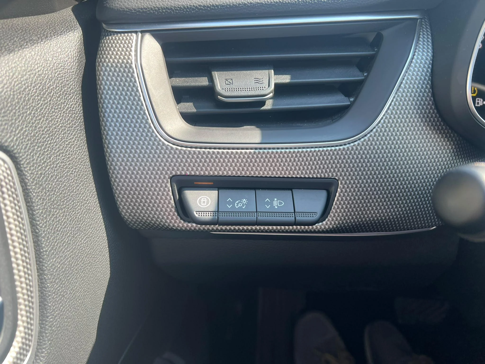 Renault-Arkana-image-11