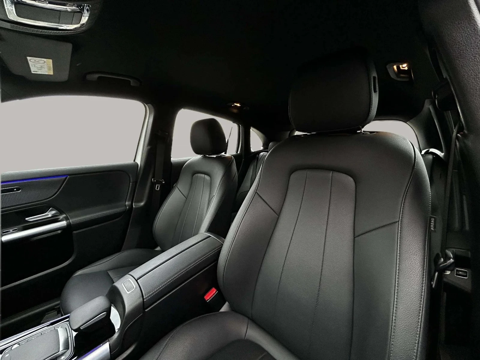 Mercedes-Benz-EQA-image-10