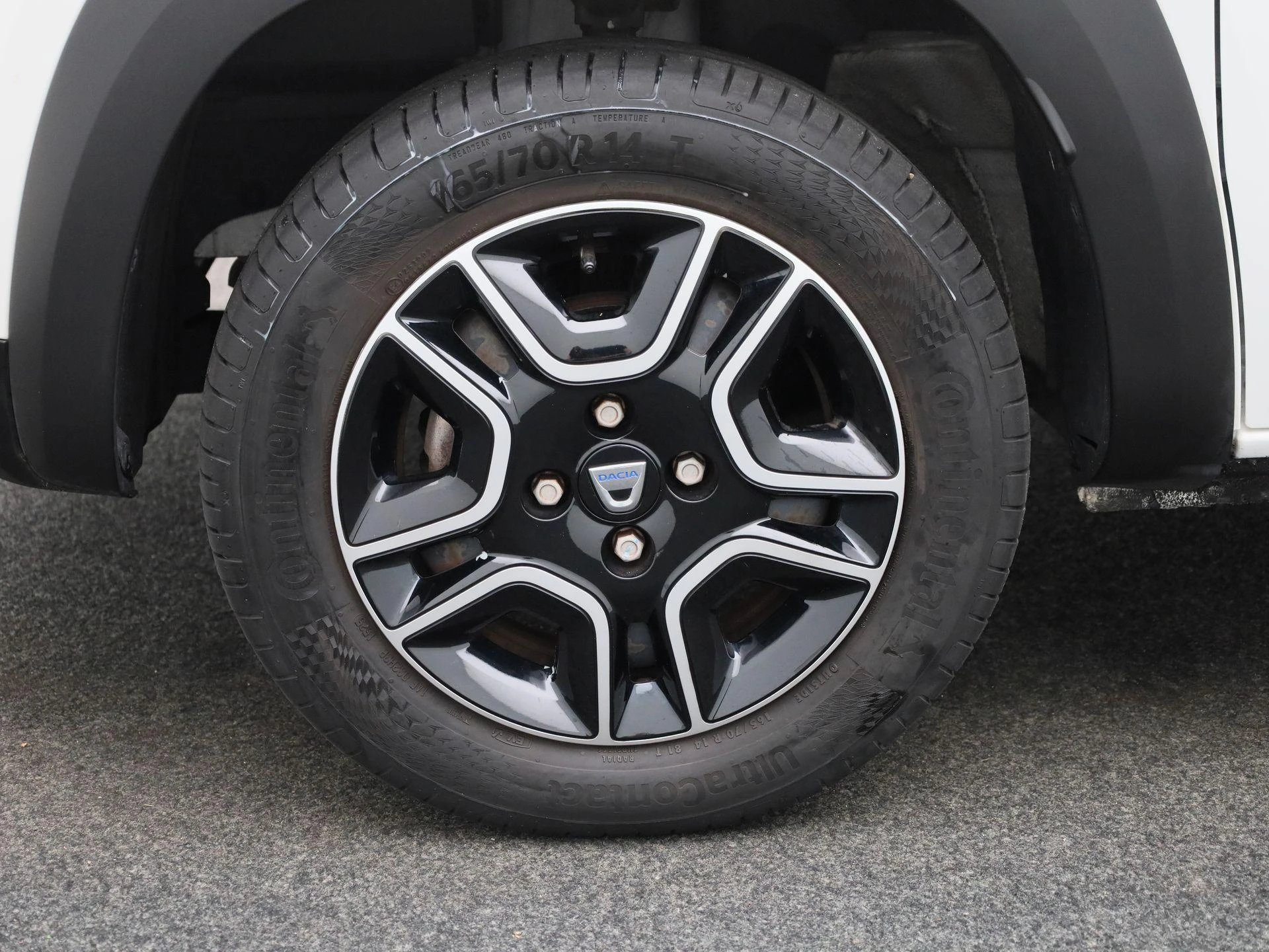 Dacia-Spring-image-13