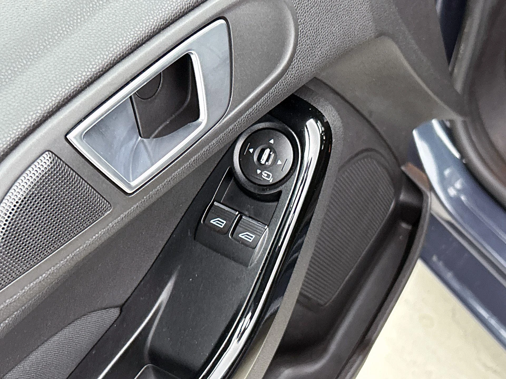 Ford-Fiesta-image-30