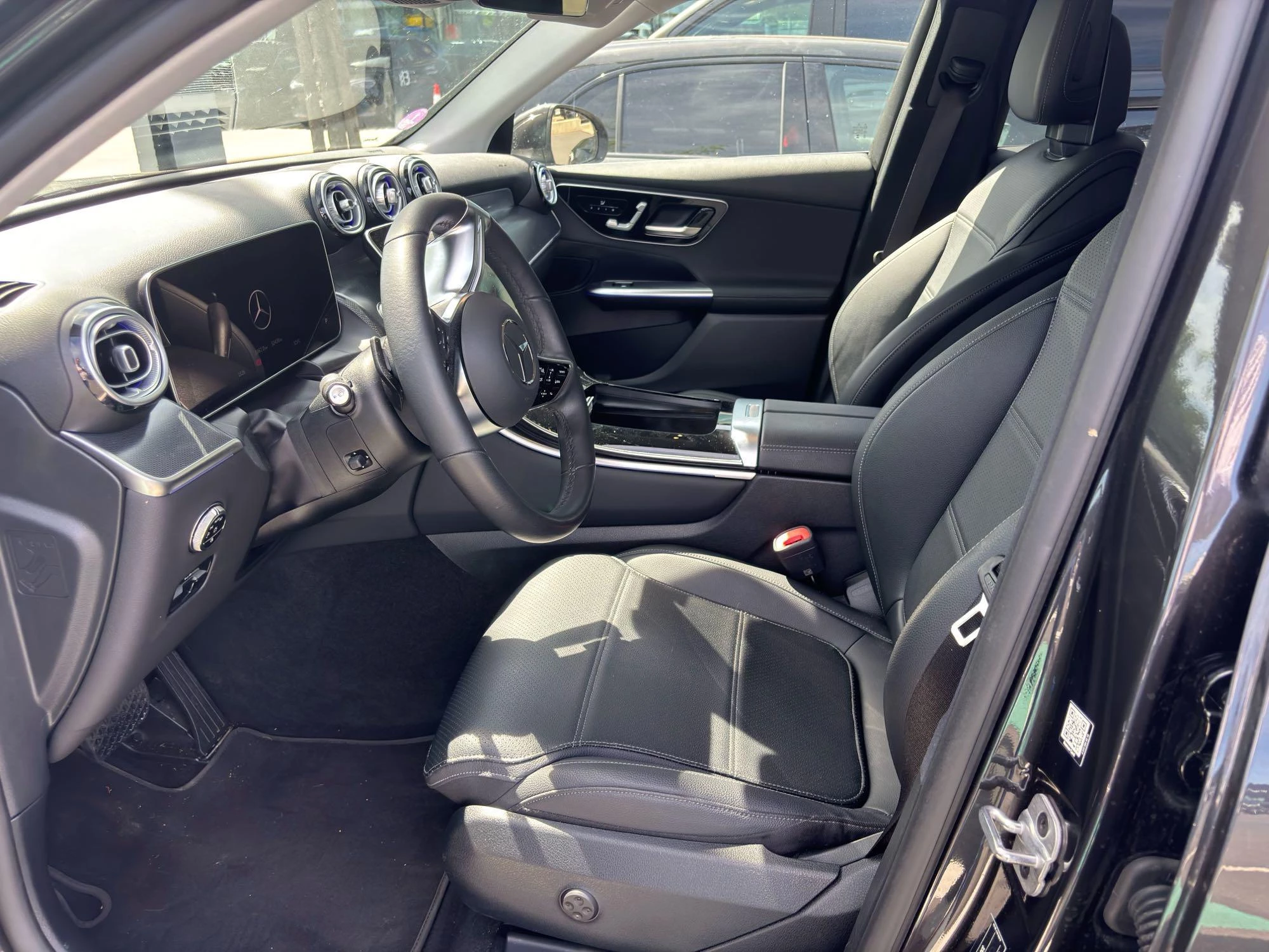 Mercedes-Benz GLC 300 e SUV Luxury Line + LEDER + DIGITAL LIGHT + TREKHAAK + 360 CAMERA +