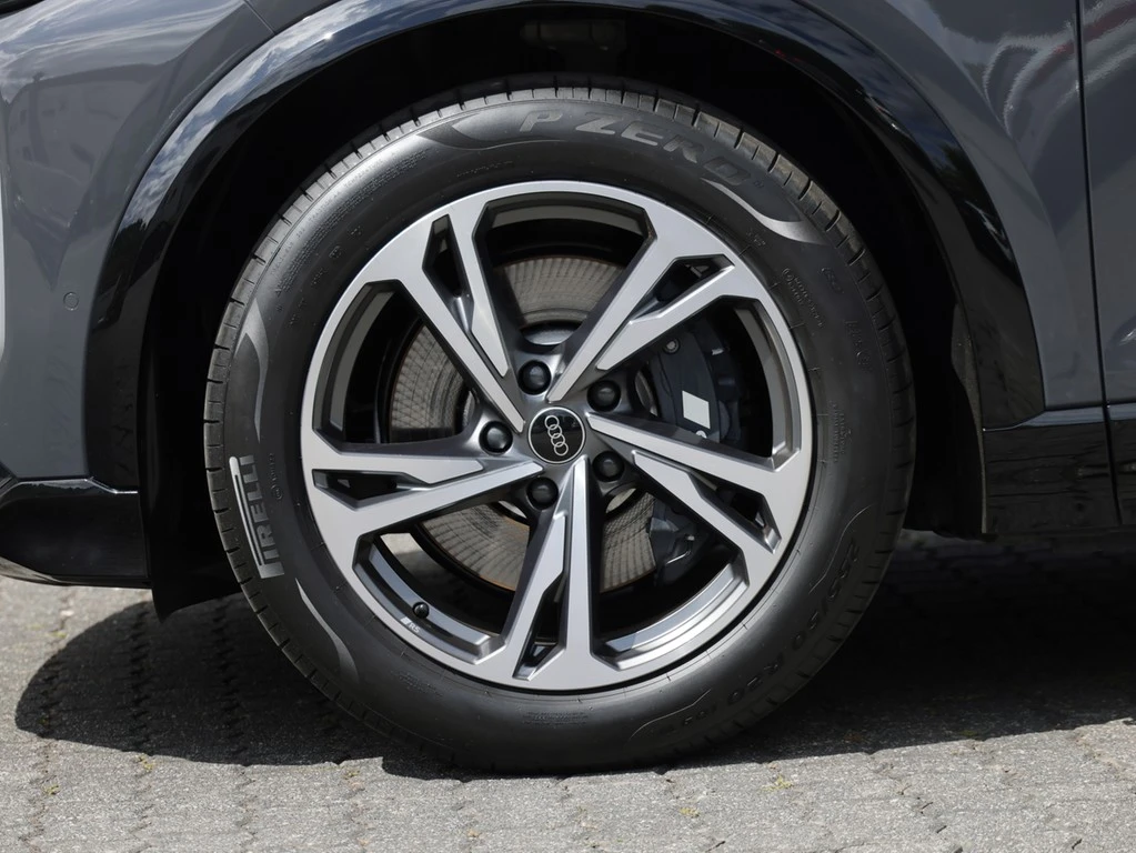 Audi SQ6 e-tron quattro