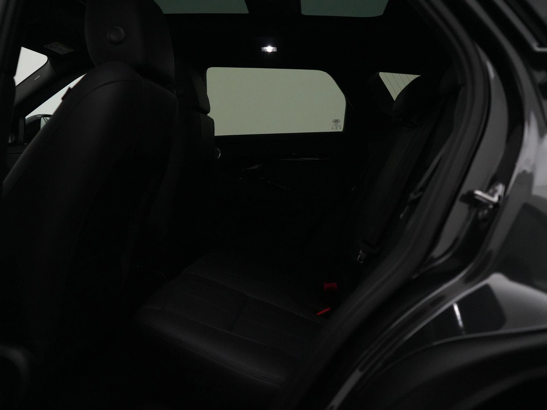 Land Rover-Range Rover Evoque-image-42