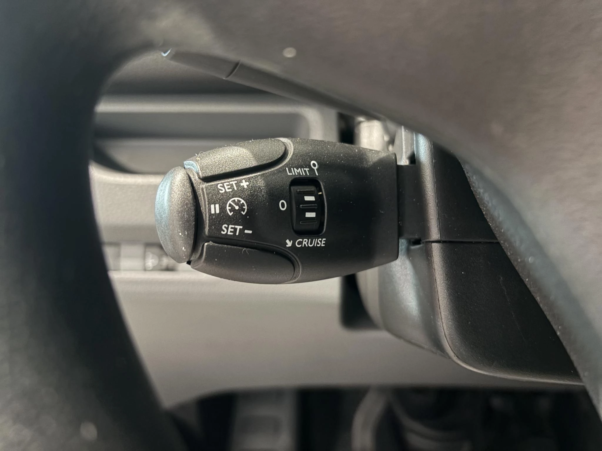 Peugeot-Expert-image-14