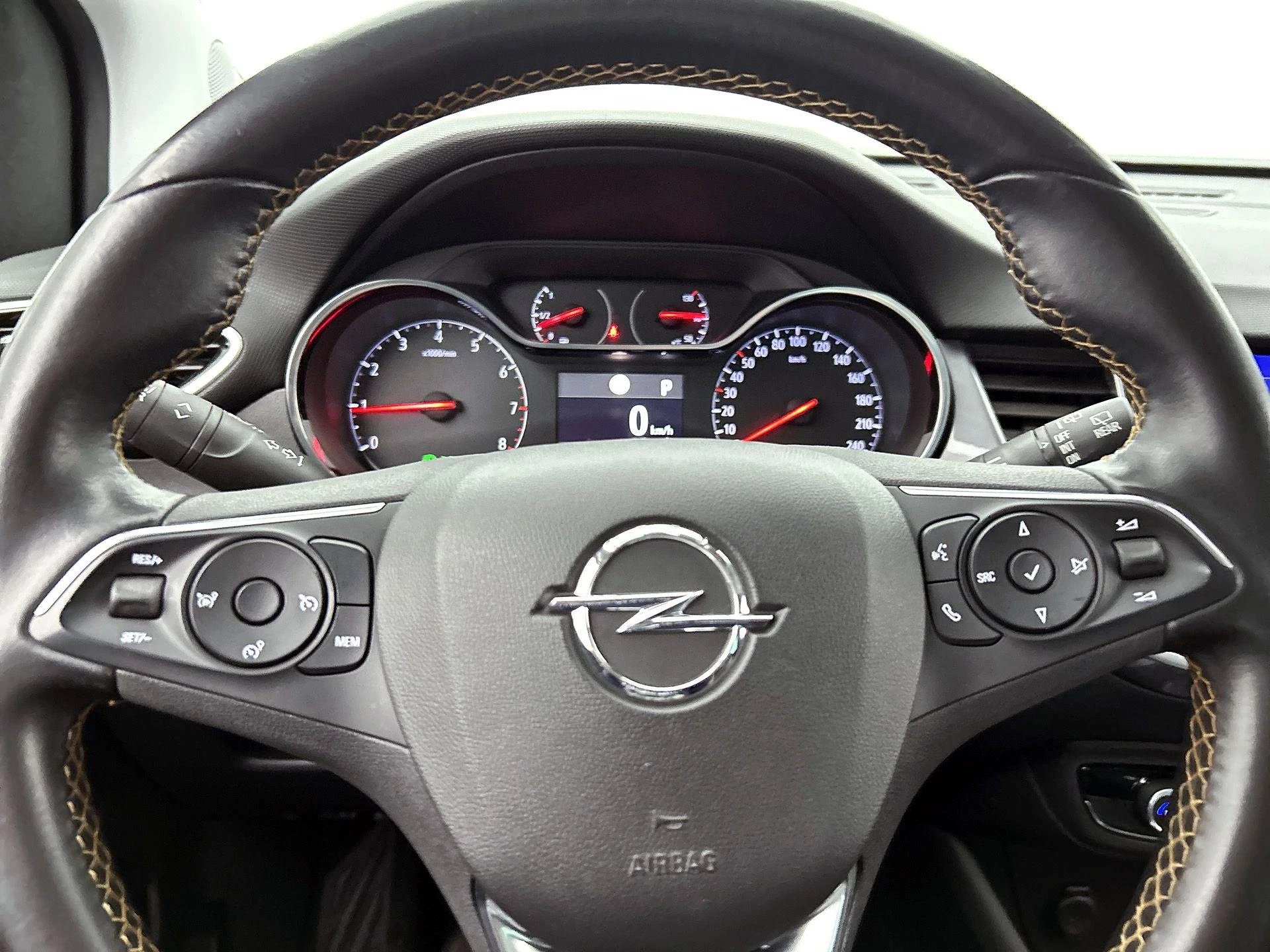 Opel-Crossland X-image-37