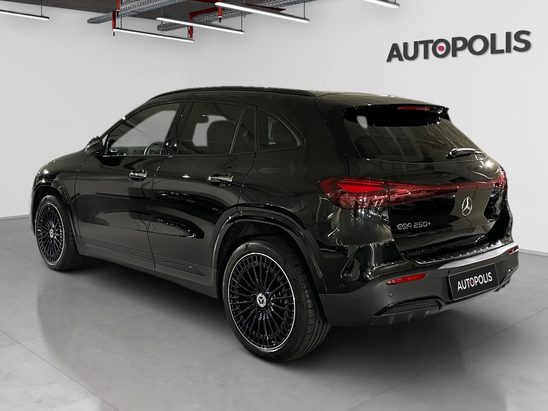 Mercedes-Benz-EQA-image-14