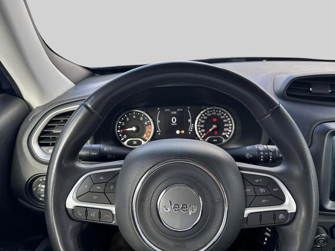 Jeep-Renegade-image-11