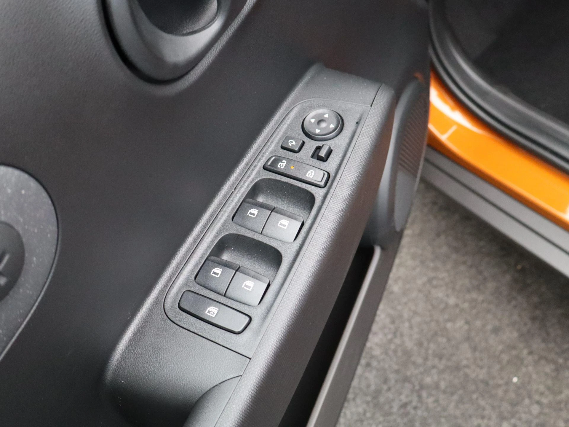 Hyundai-Inster-image-24