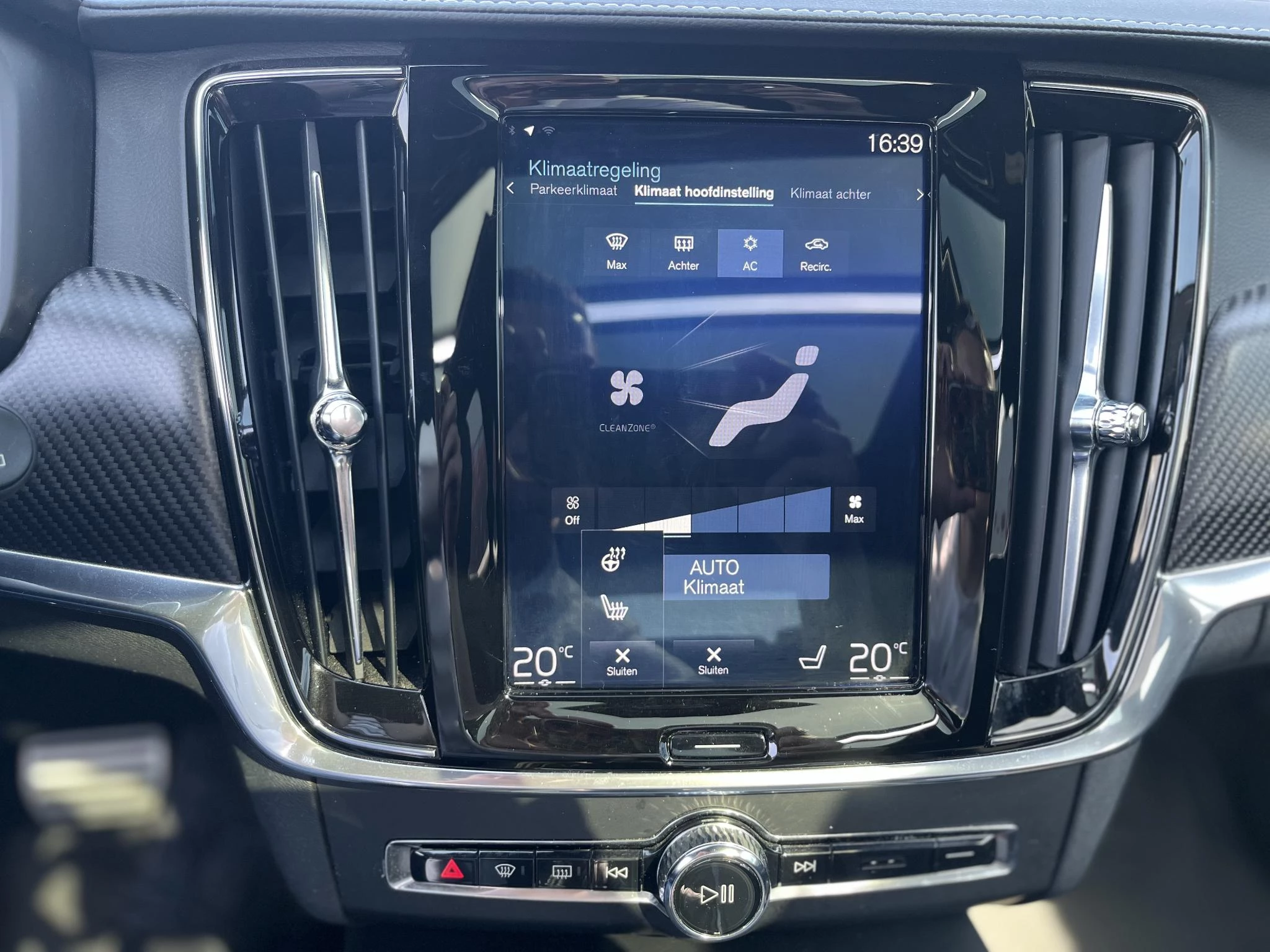 Volvo-V90-image-29