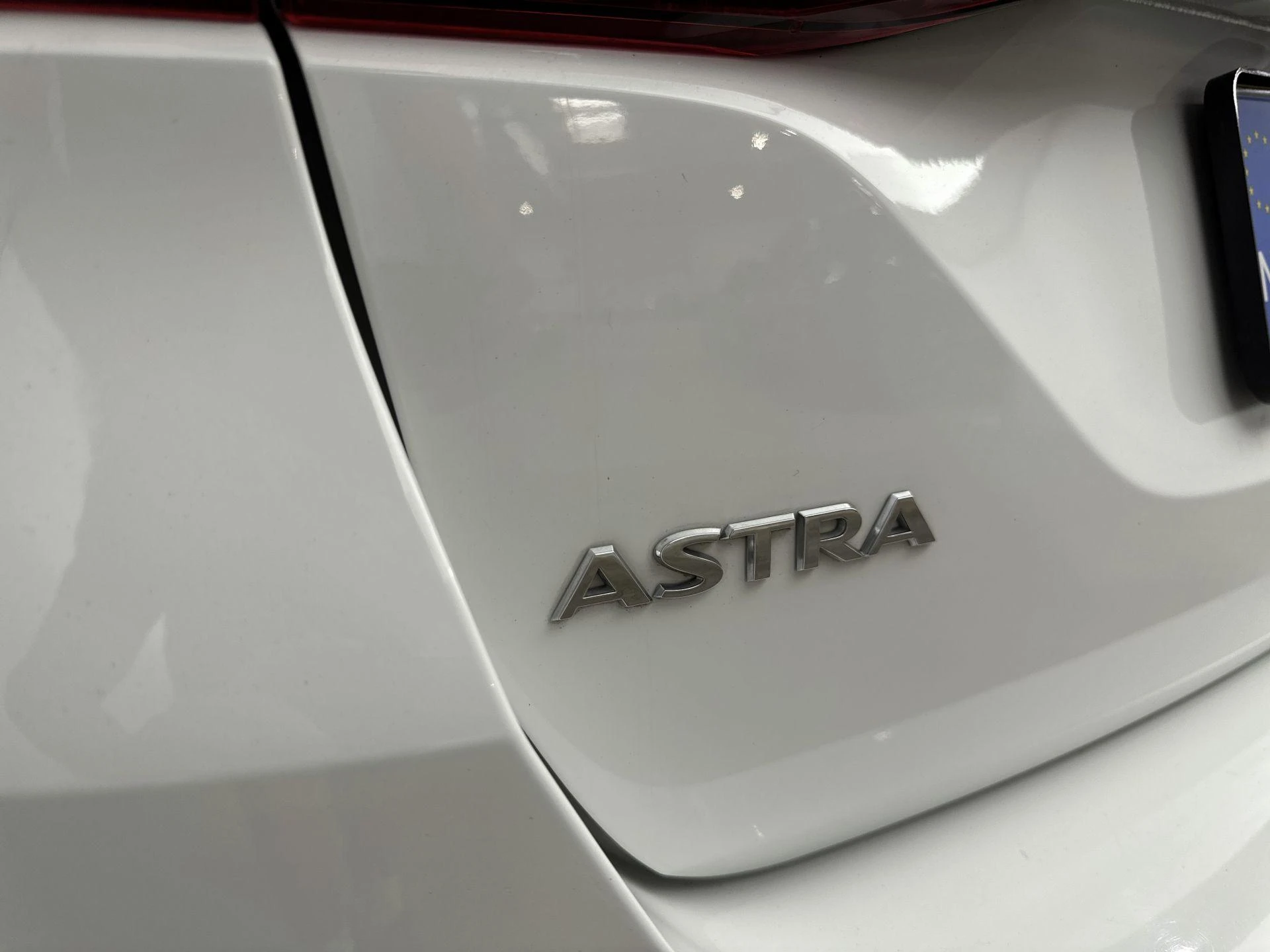 Opel Astra Sports Tourer 1.2 Launch Edition