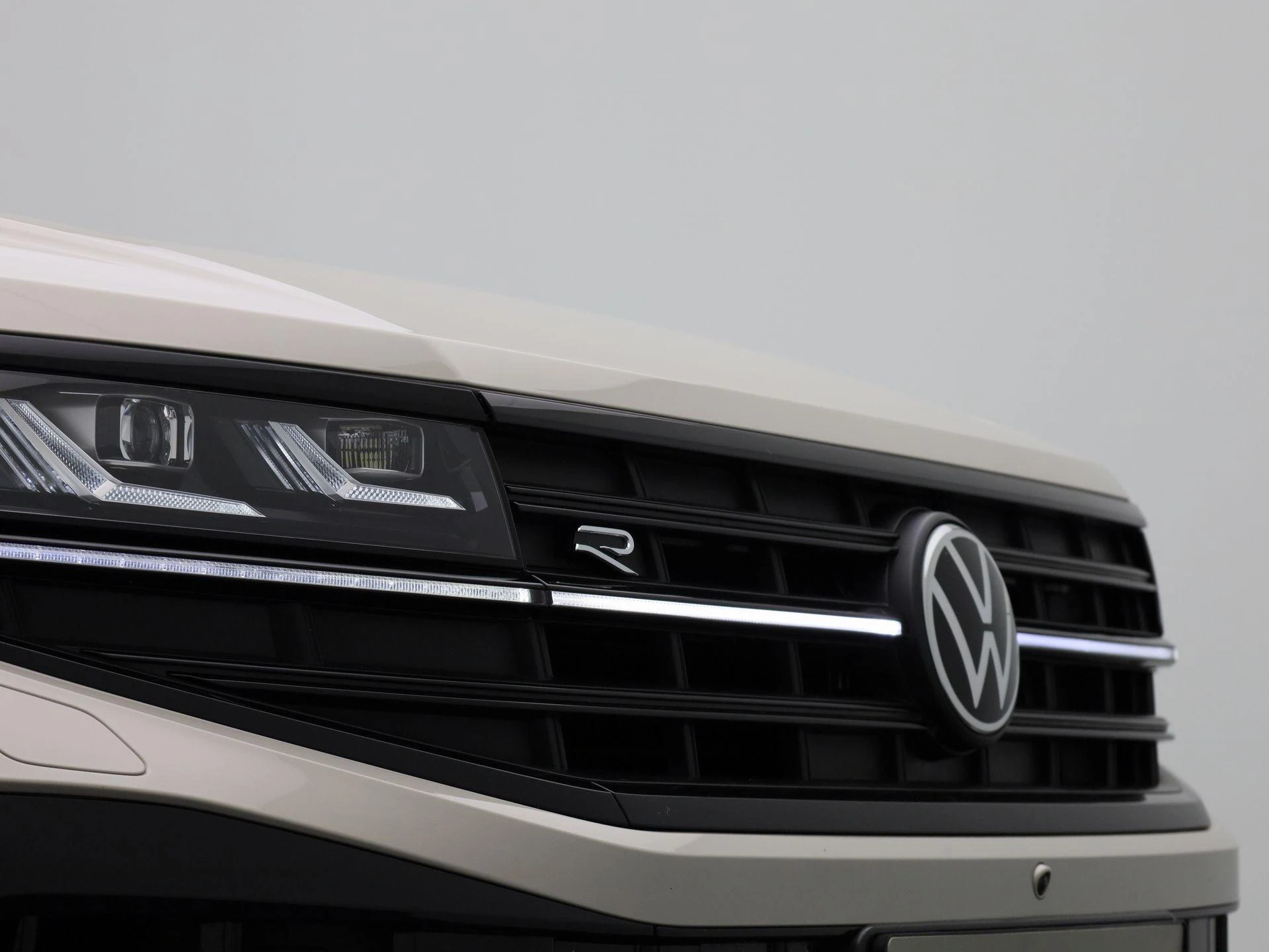 Volkswagen-Touareg-image-58