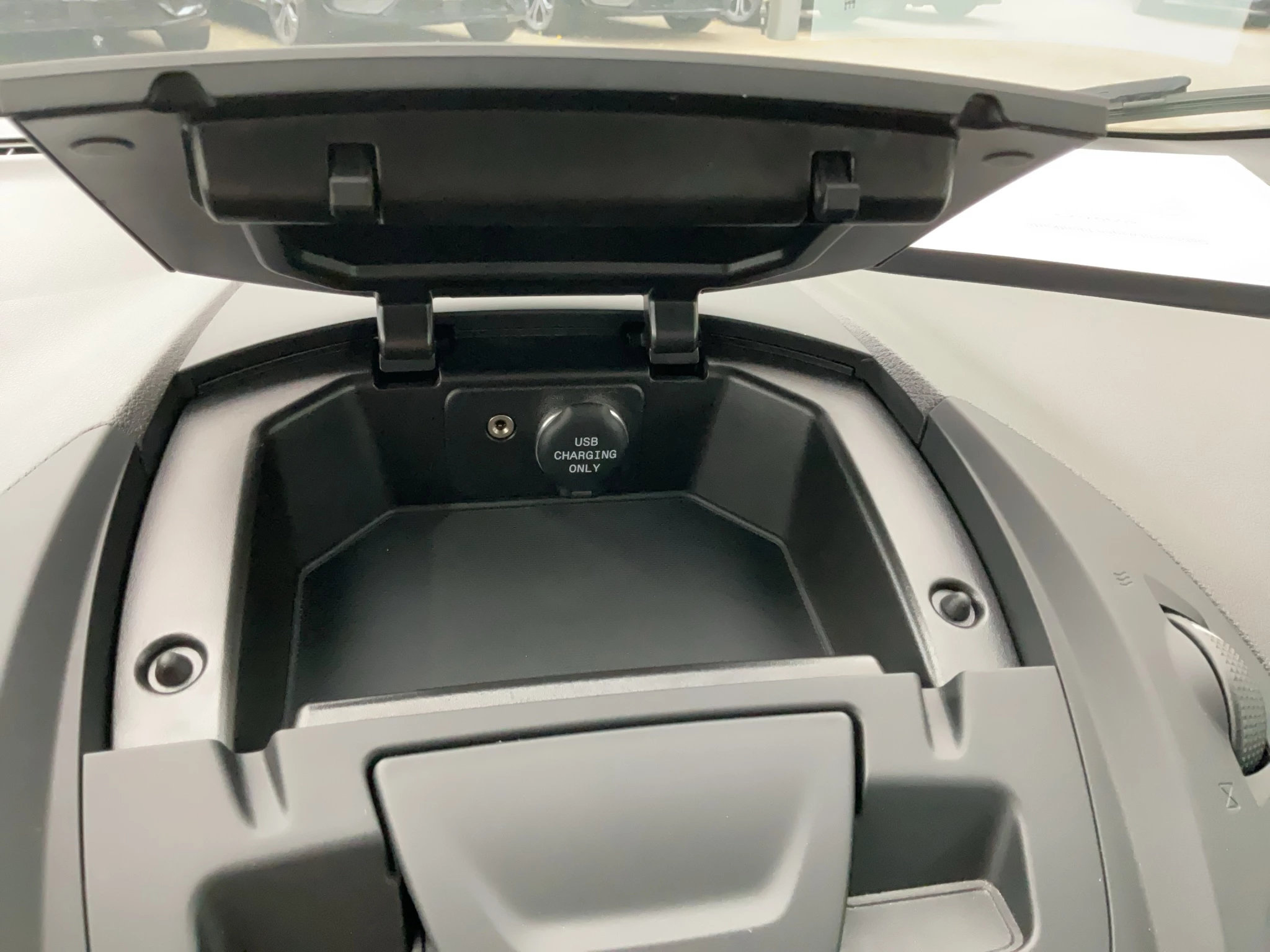 Ford-Transit Courier-image-20