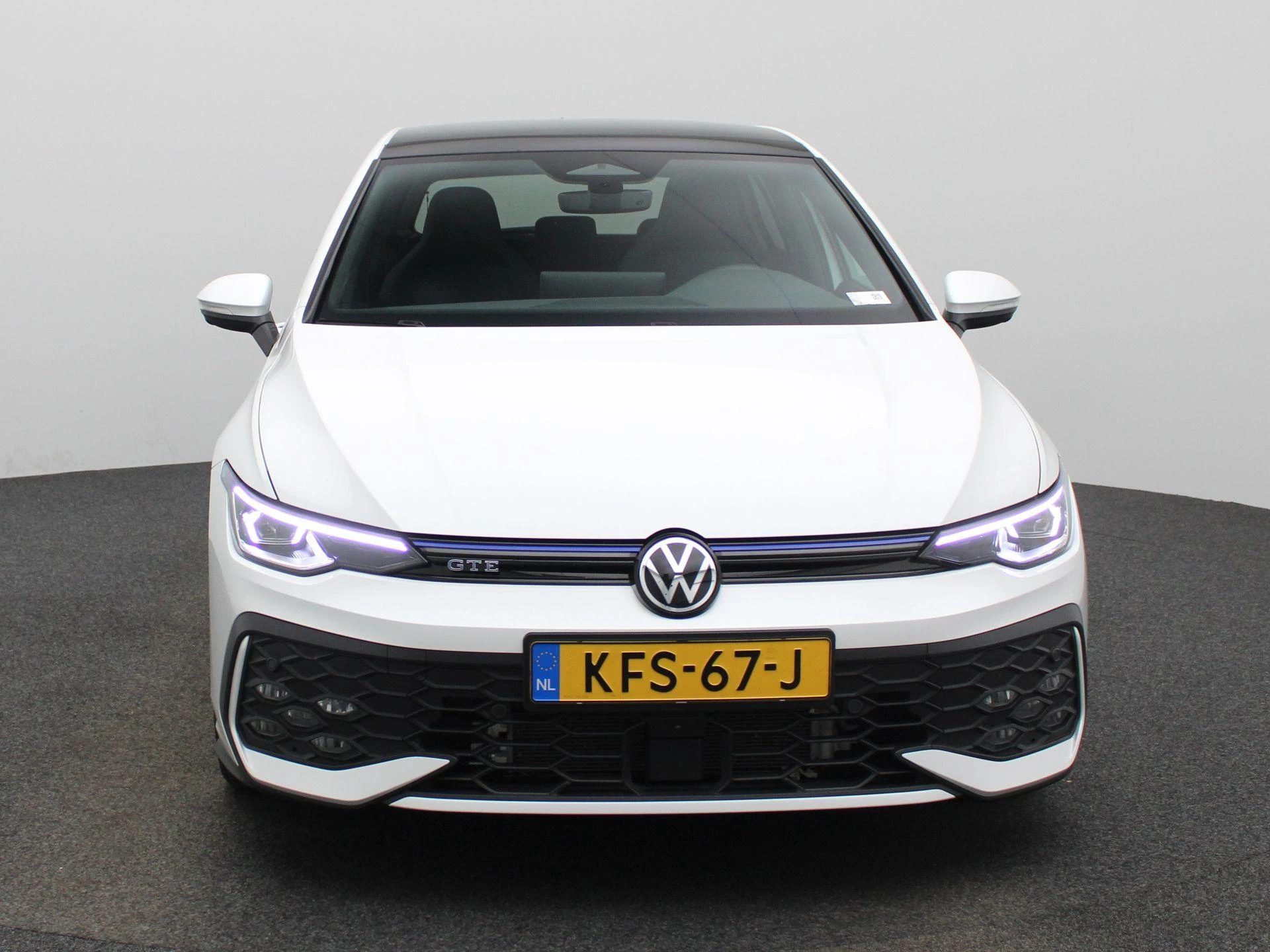 Volkswagen-Golf-image-2