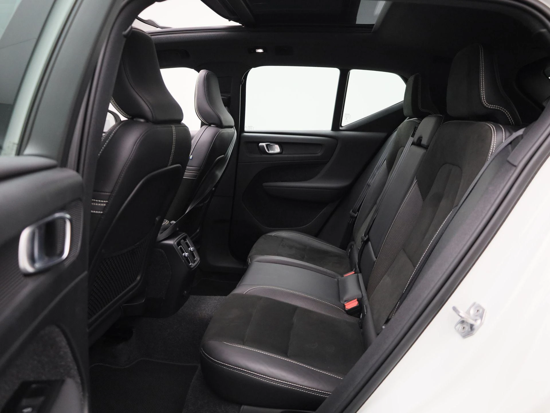 Volvo-XC40-image-11