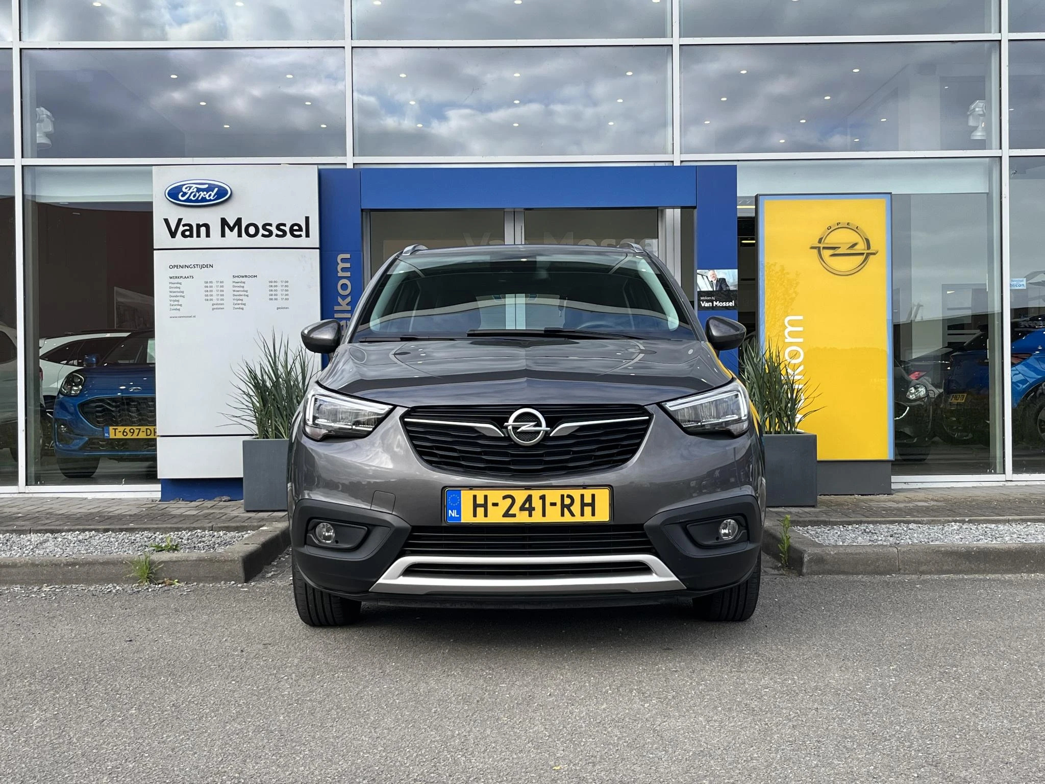 Opel-Crossland X-image-1