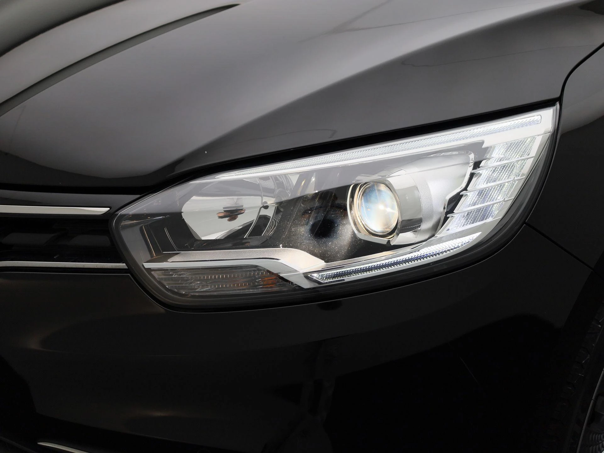 Renault-Scénic-image-13