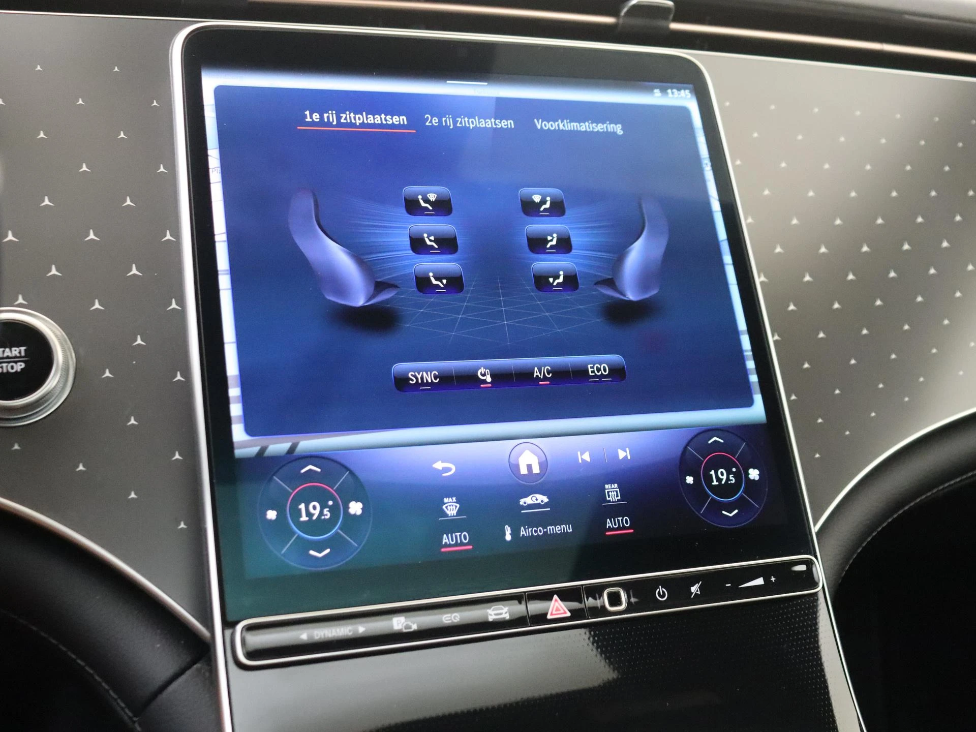 Mercedes-Benz-EQS-image-18