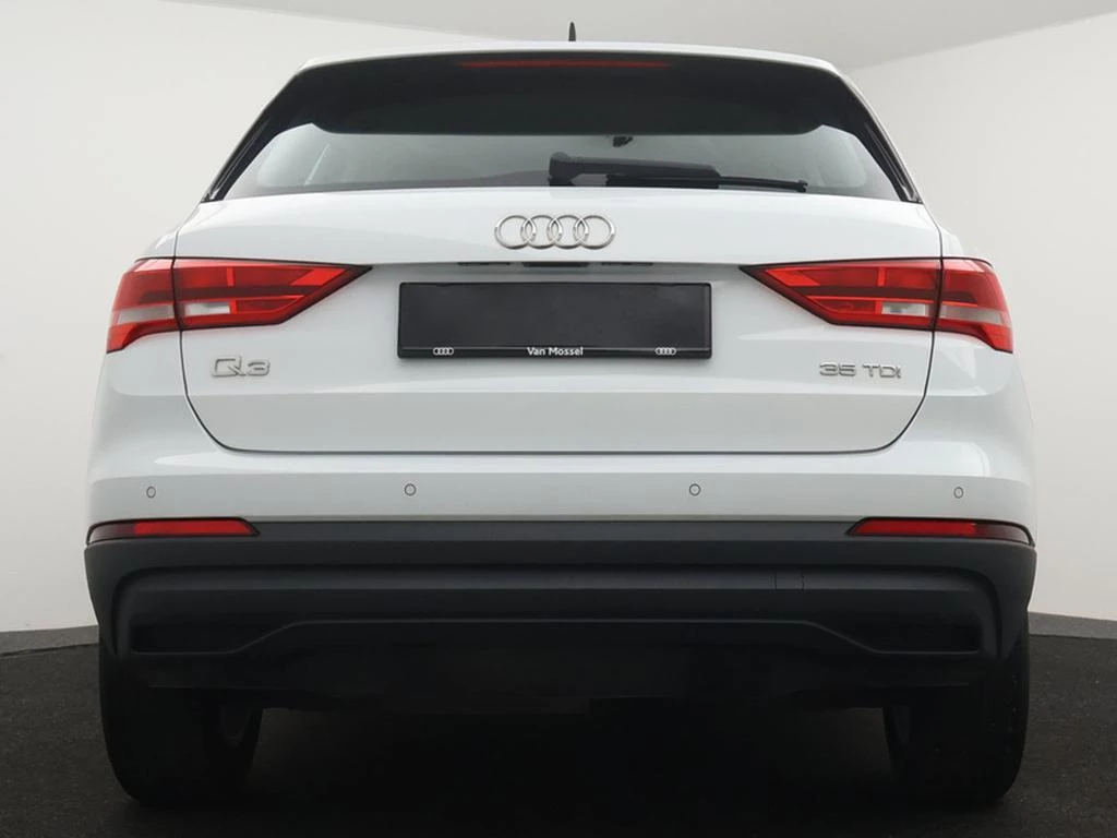 Audi-Q3-image-3