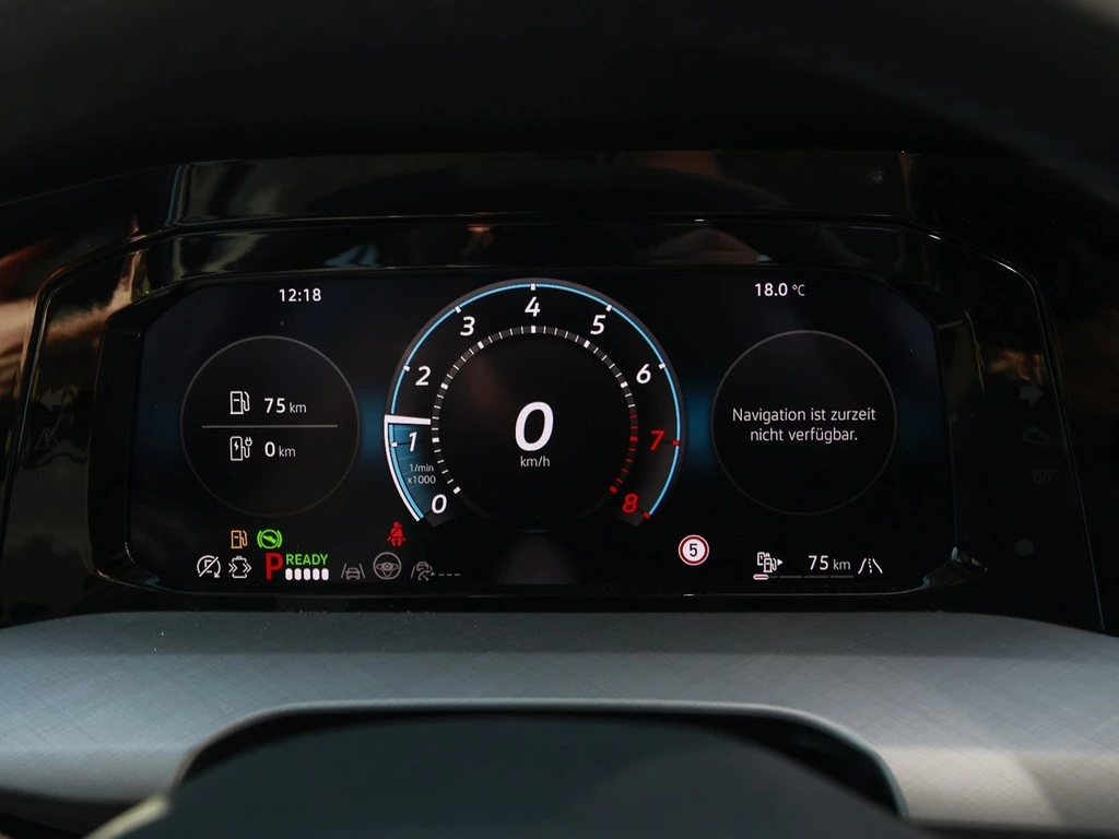 Volkswagen Golf VIII 1.5 TSI DSG eHybrid Life AHK, VWG