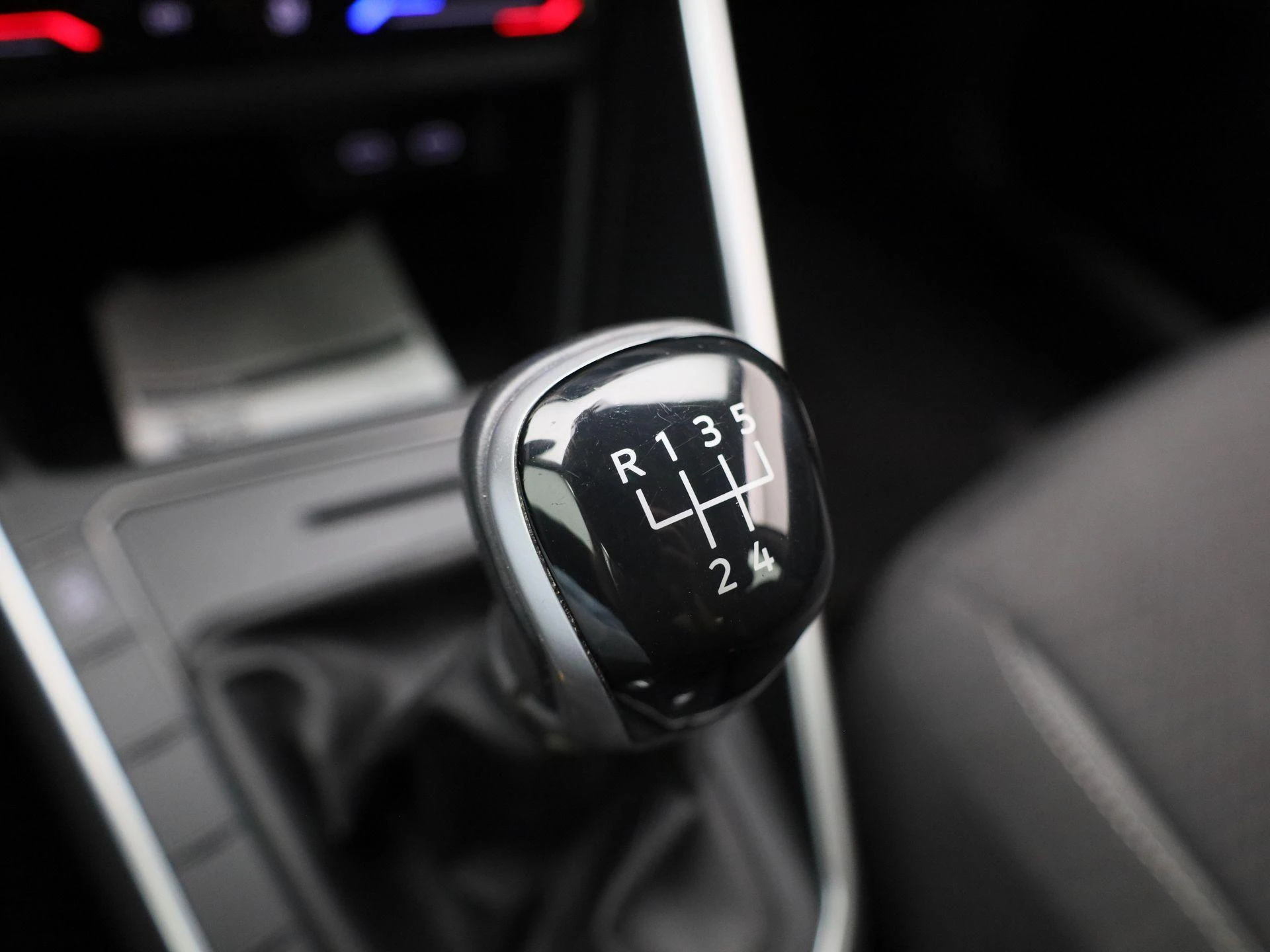 Volkswagen-Polo-image-21