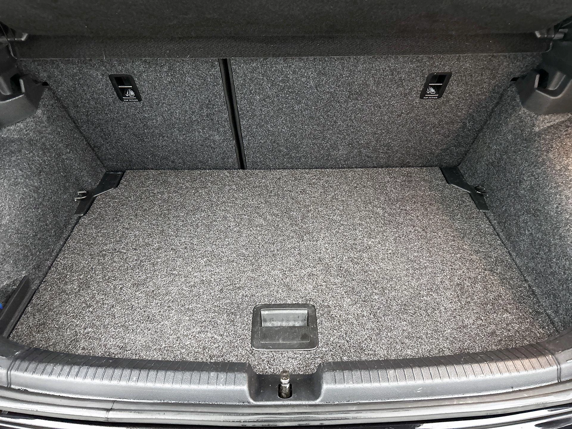 Volkswagen-Polo-image-17