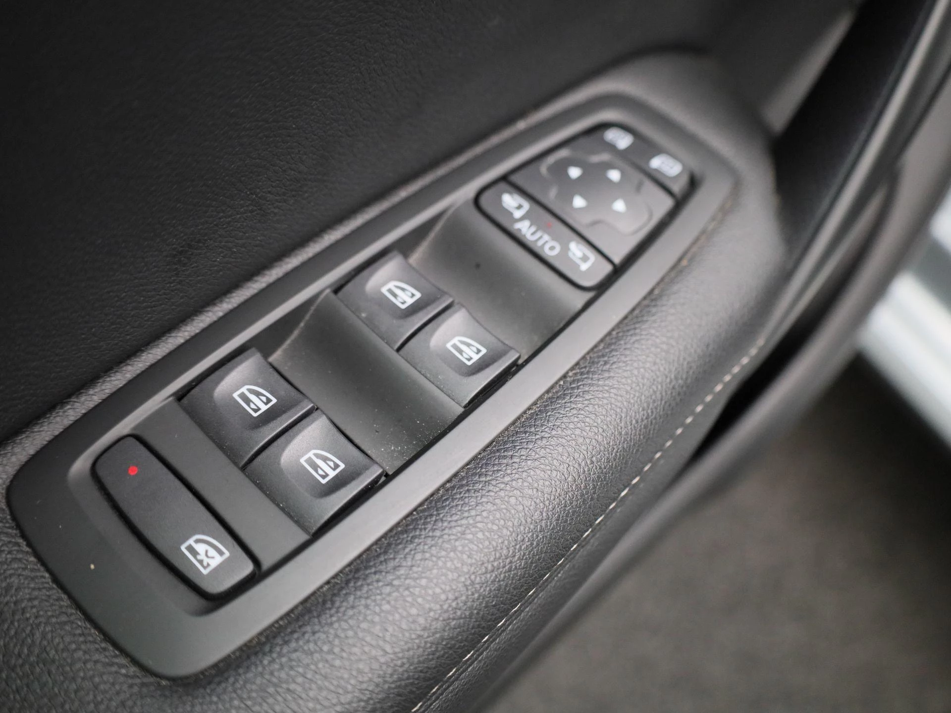 Renault-Megane E-Tech-image-30