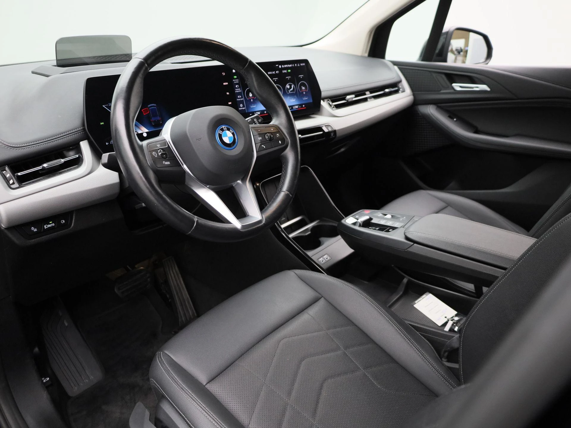 BMW-Série 2-image-18