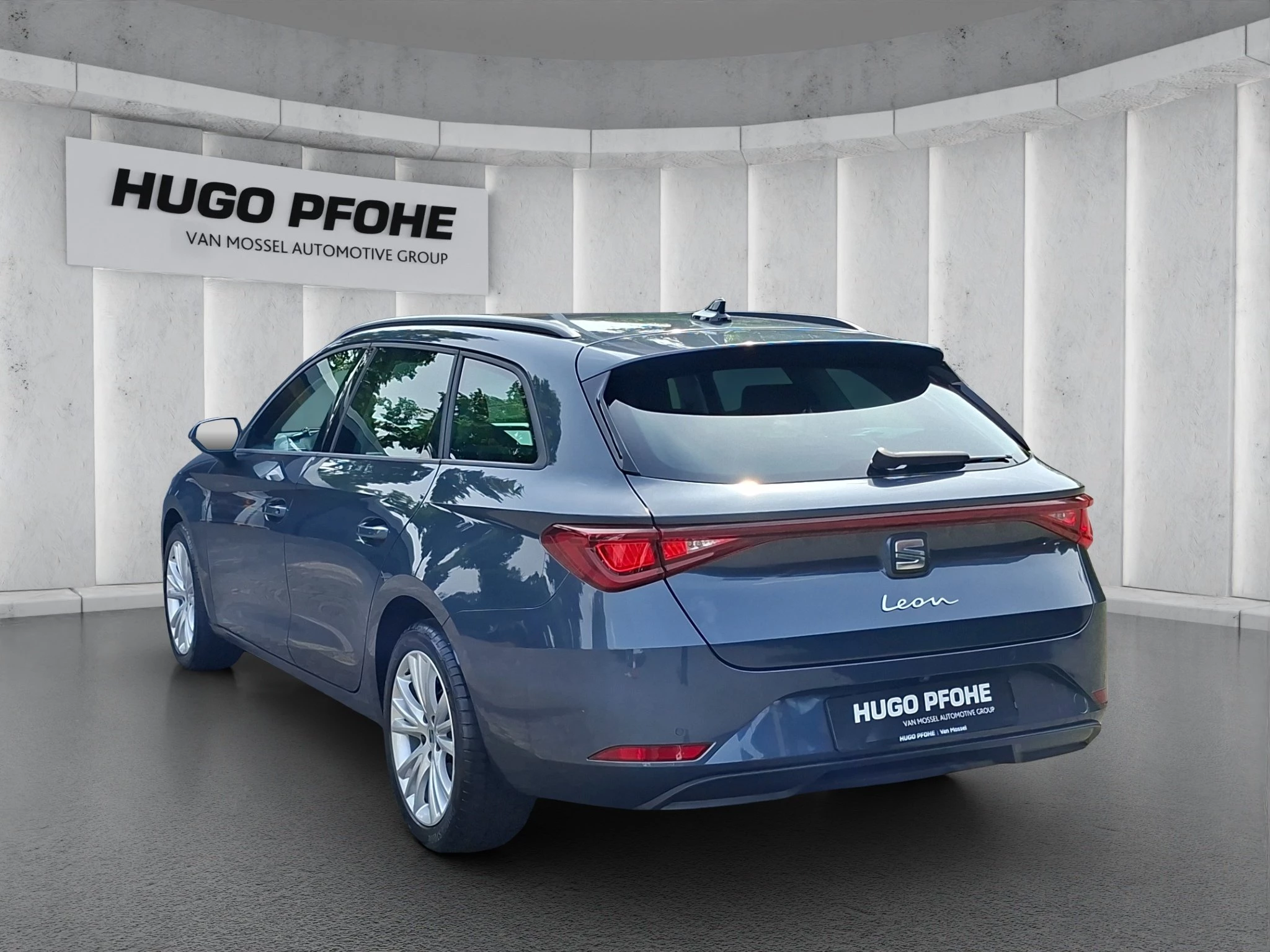 SEAT Leon Style Sportstourer 1.5 eTSI MHEV Aut. | LED | RFK | SHZ | Navi | LMF