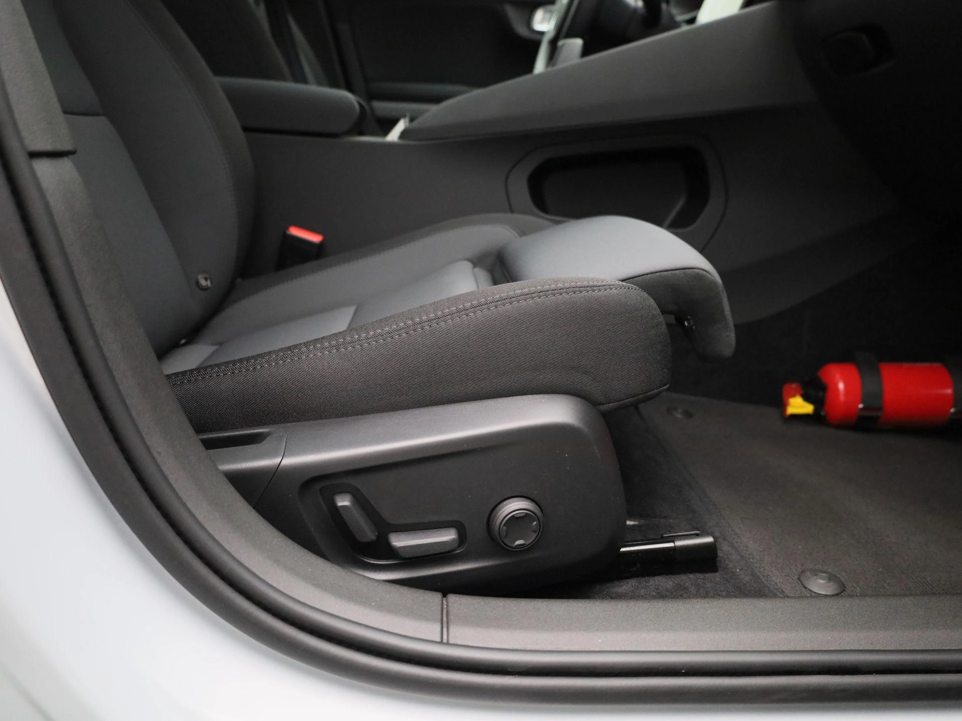 Polestar-2-image-34