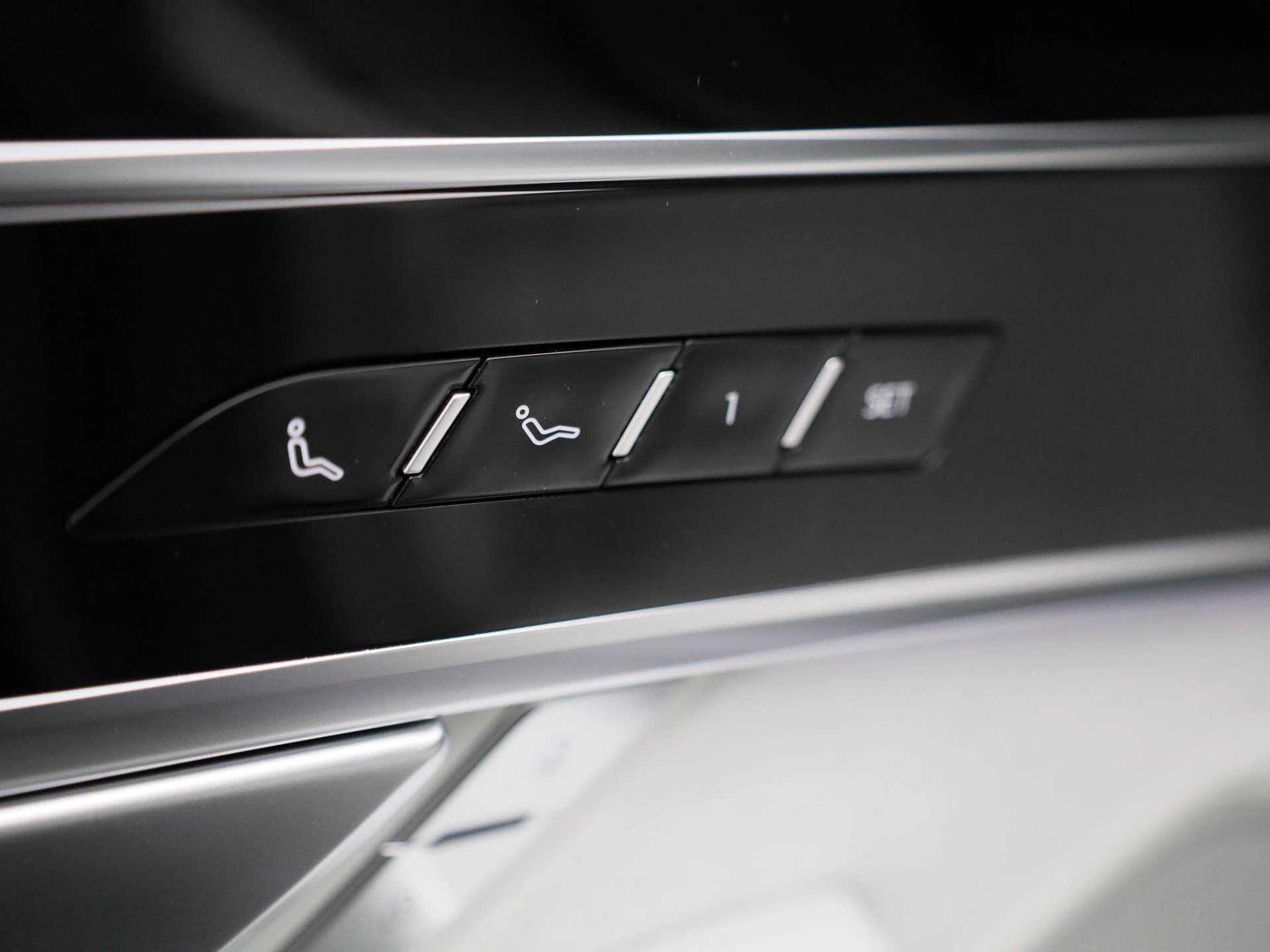 Audi A8 60 TFSI e quattro Lang