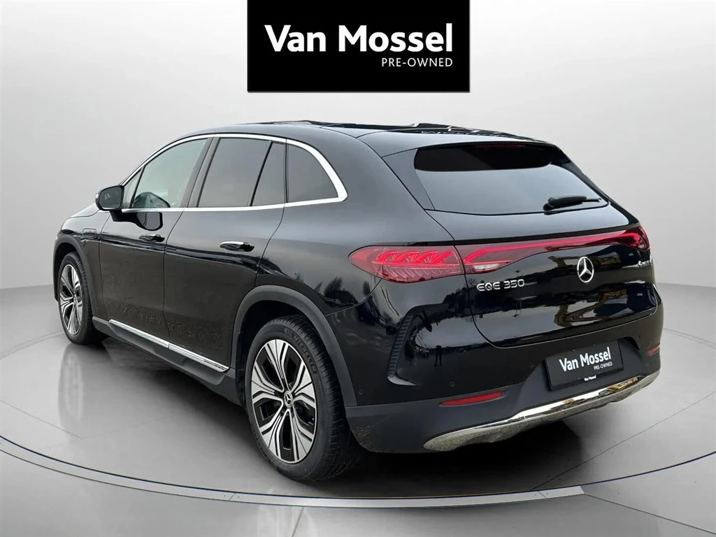 Mercedes-Benz-EQE-image-6