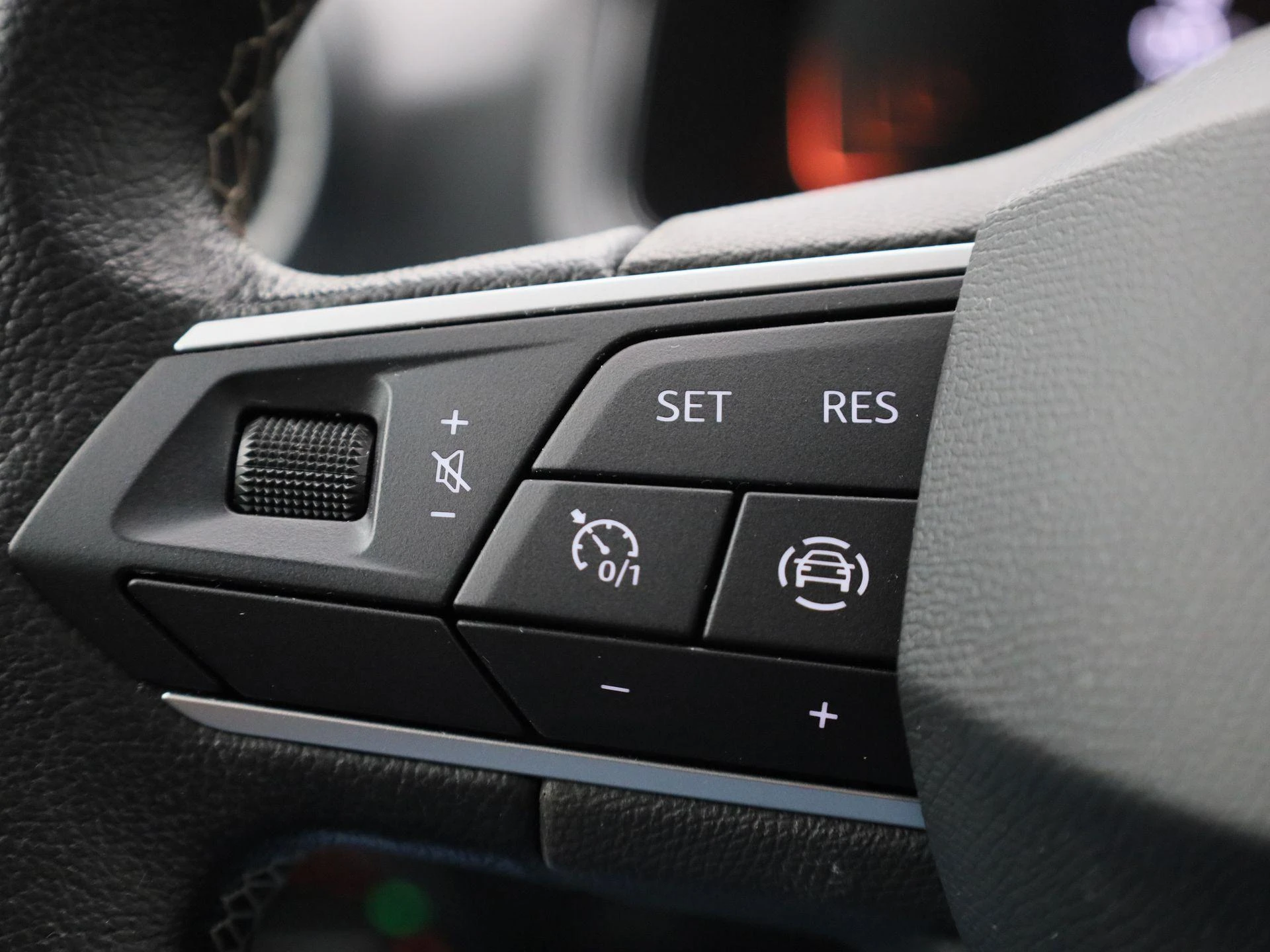 SEAT-Arona-image-18