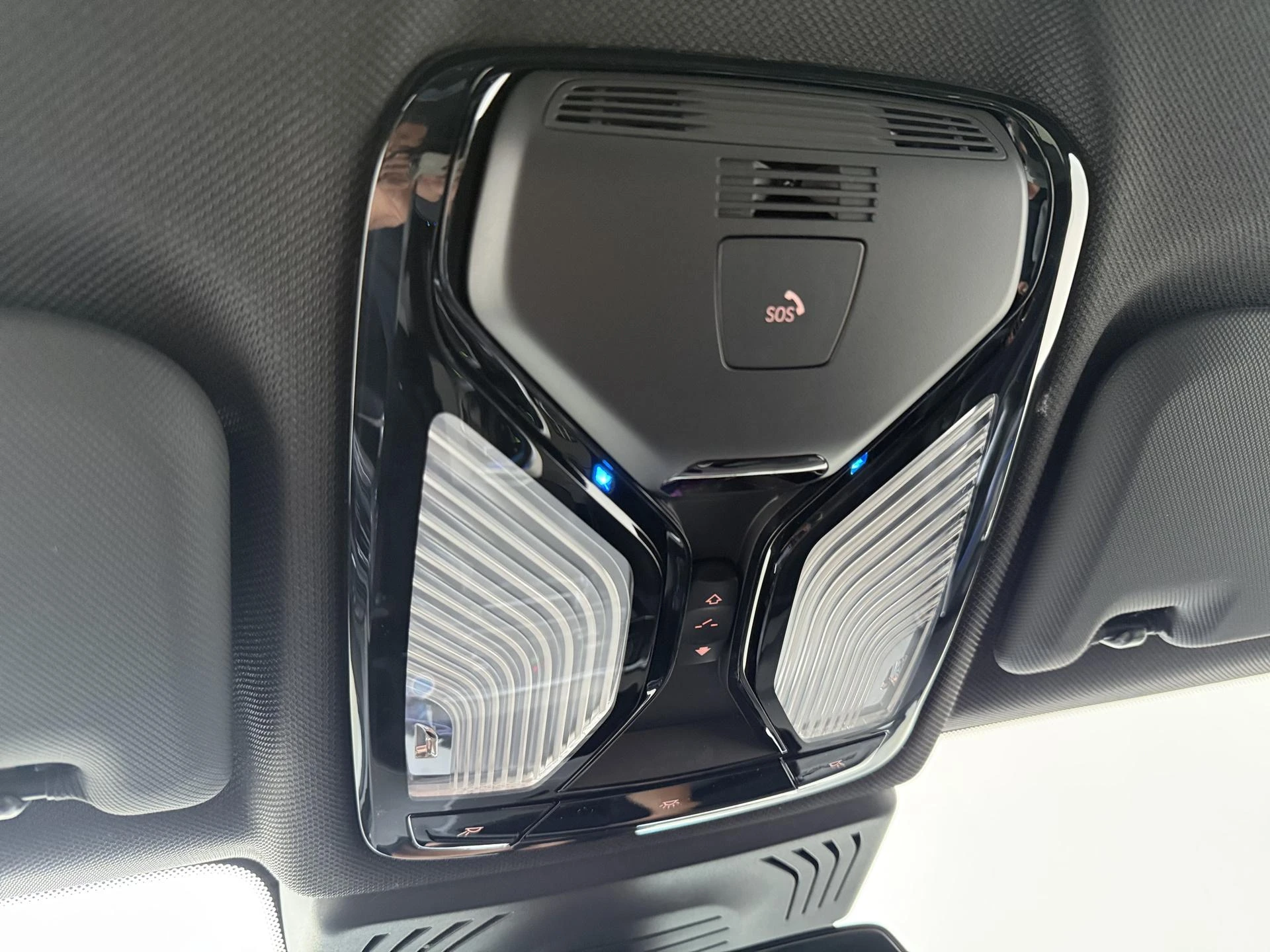 BMW-iX3-image-22