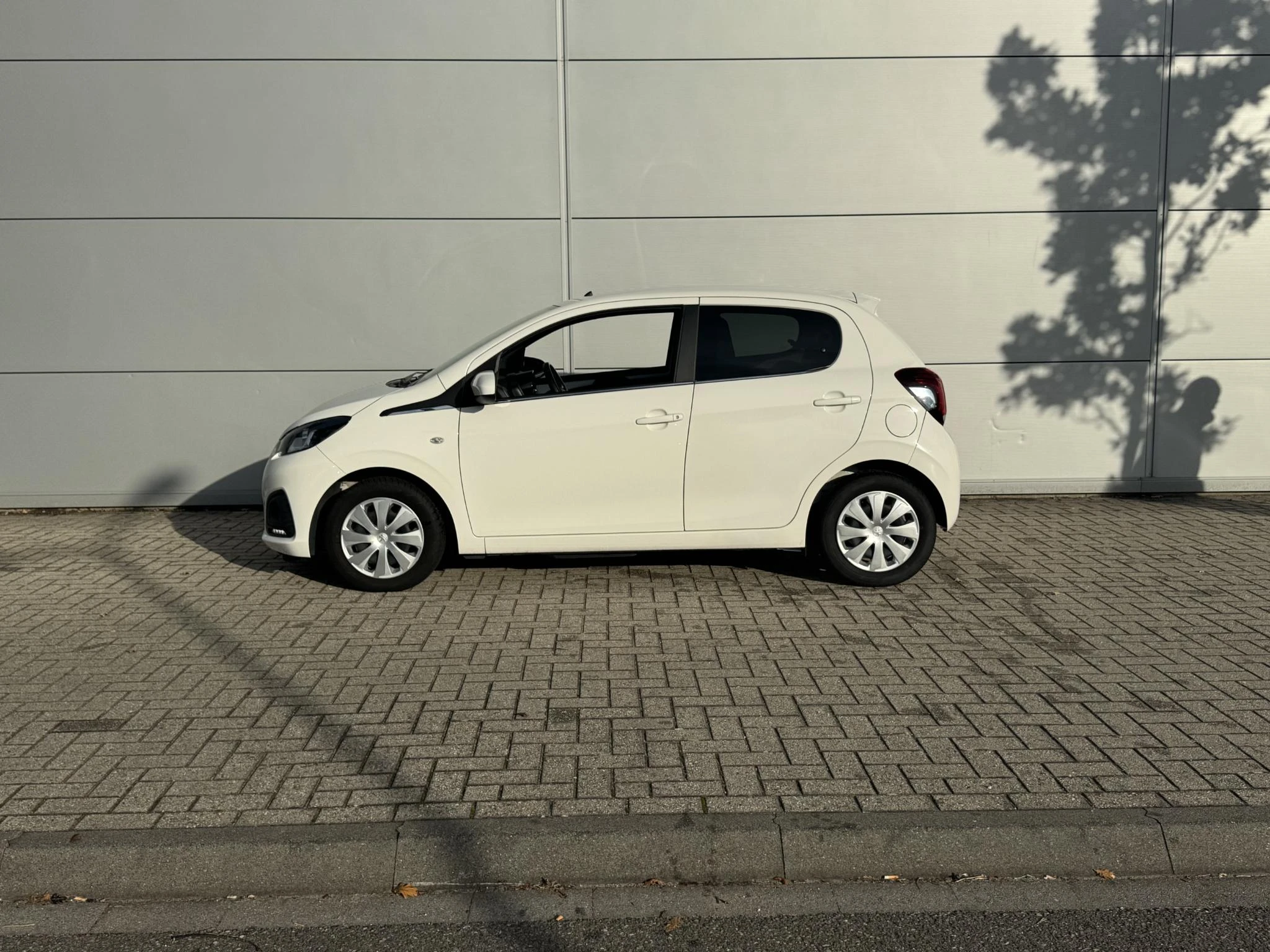 Peugeot-108-image-2