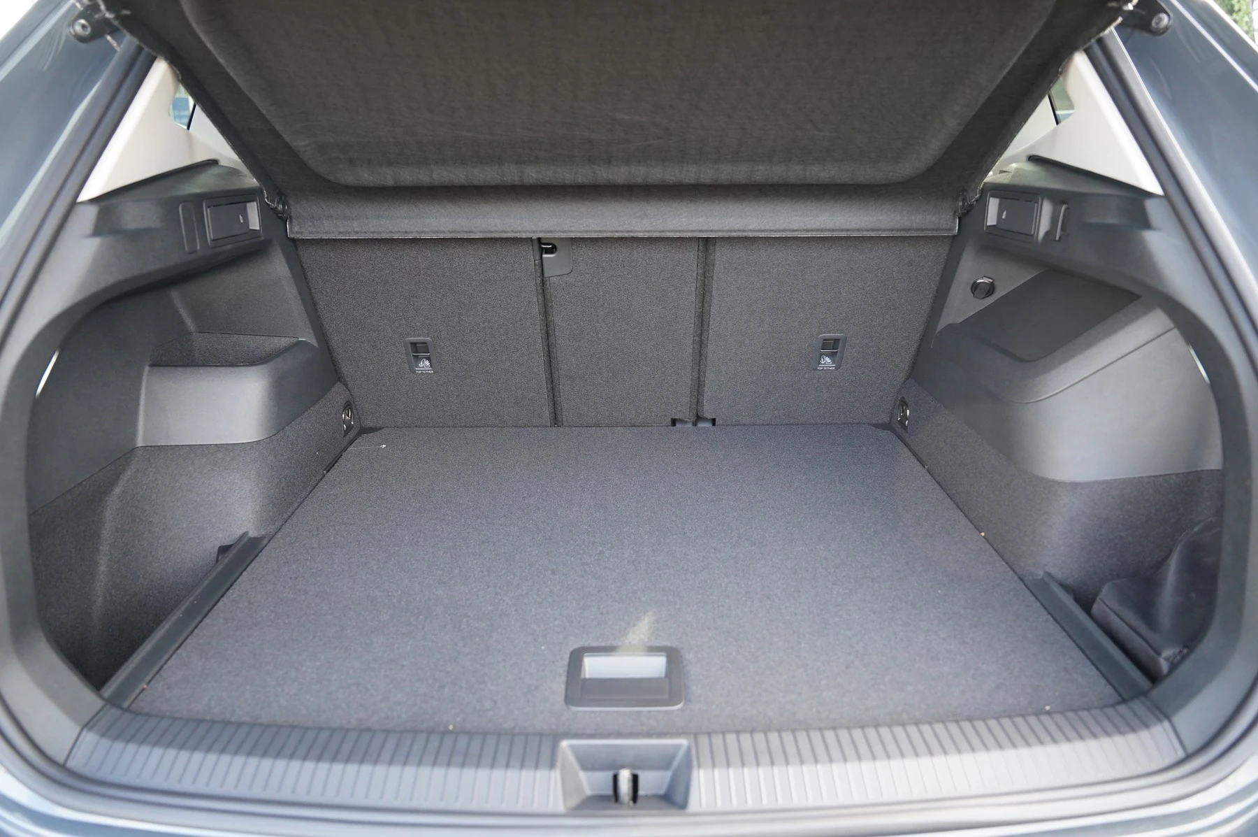 Volkswagen-Tiguan-image-6