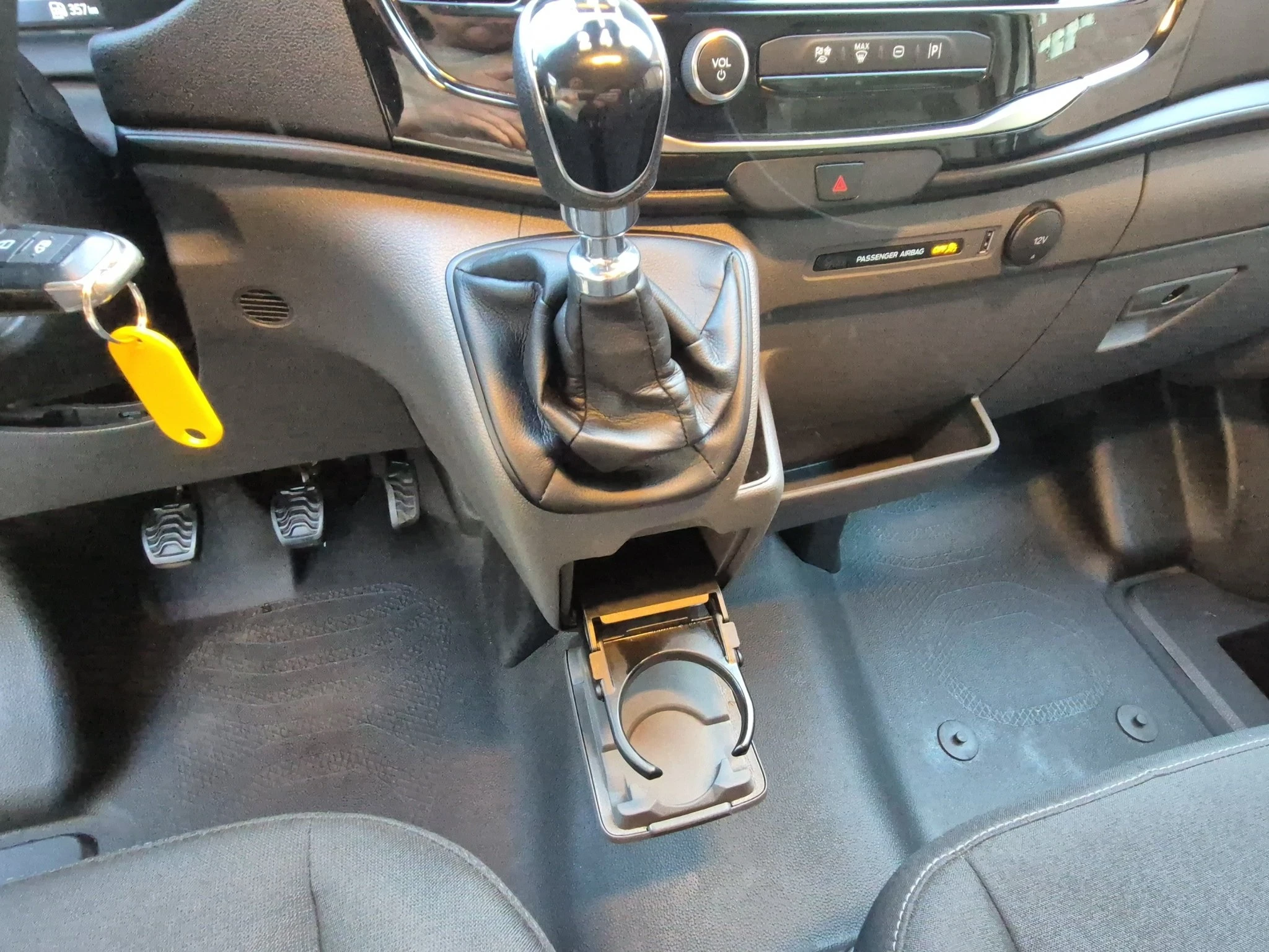 Ford-Transit-image-13
