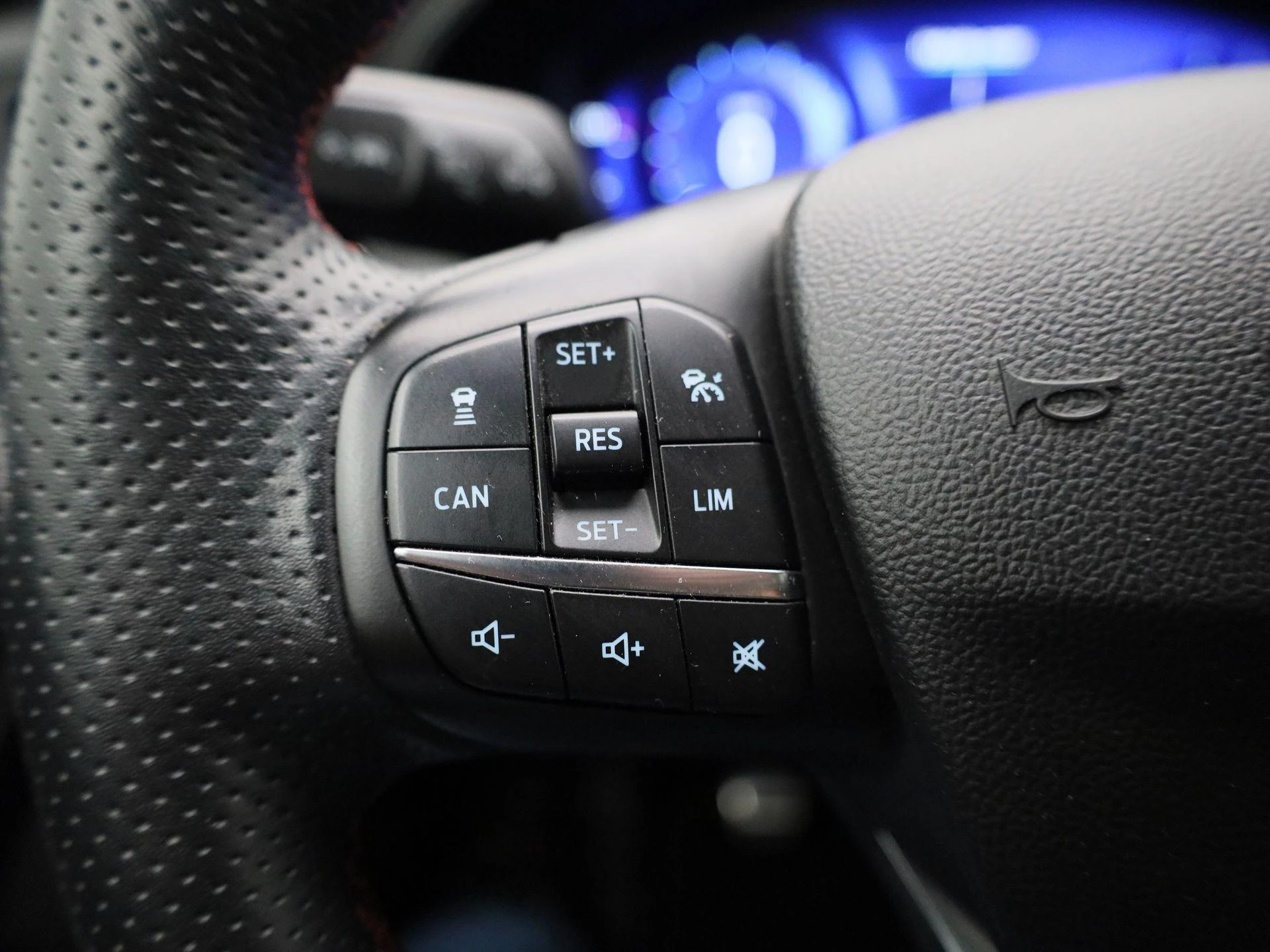 Ford Focus Wagon 1.0 EcoBoost Hybrid ST Line X Business