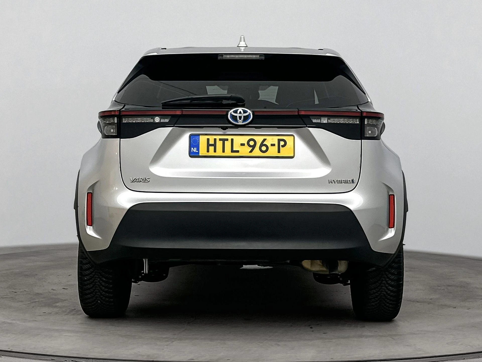 Toyota-Yaris Cross-image-2