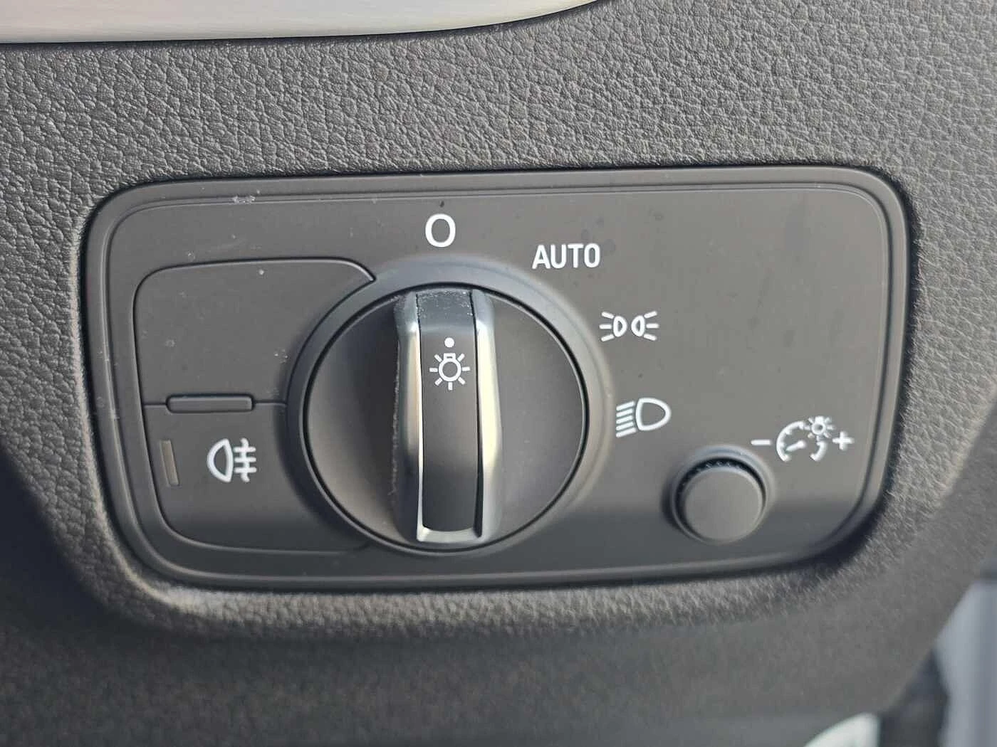 Audi-Q2-image-28