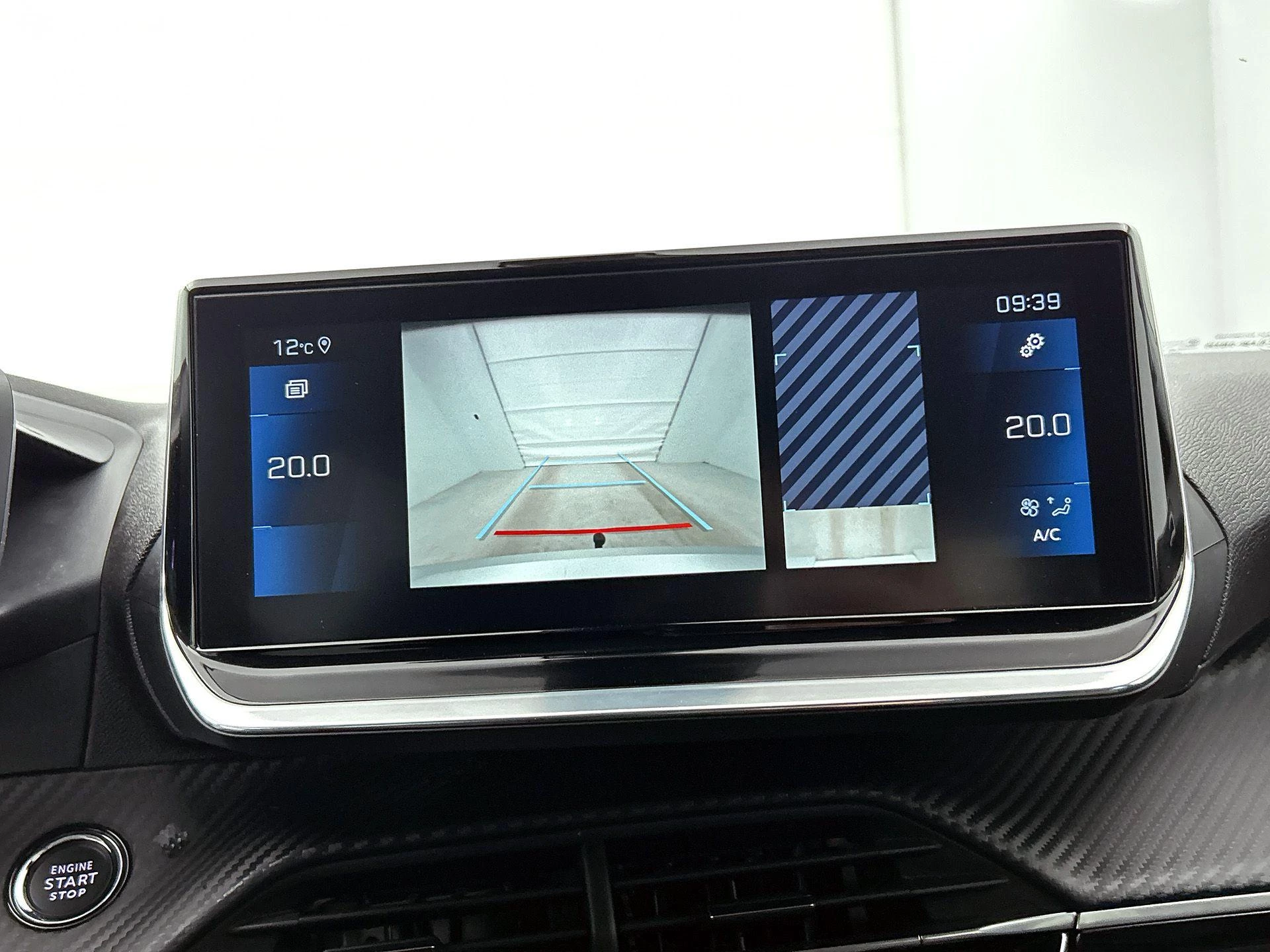 Peugeot 2008 1.2 PureTech Blue Lease Allure