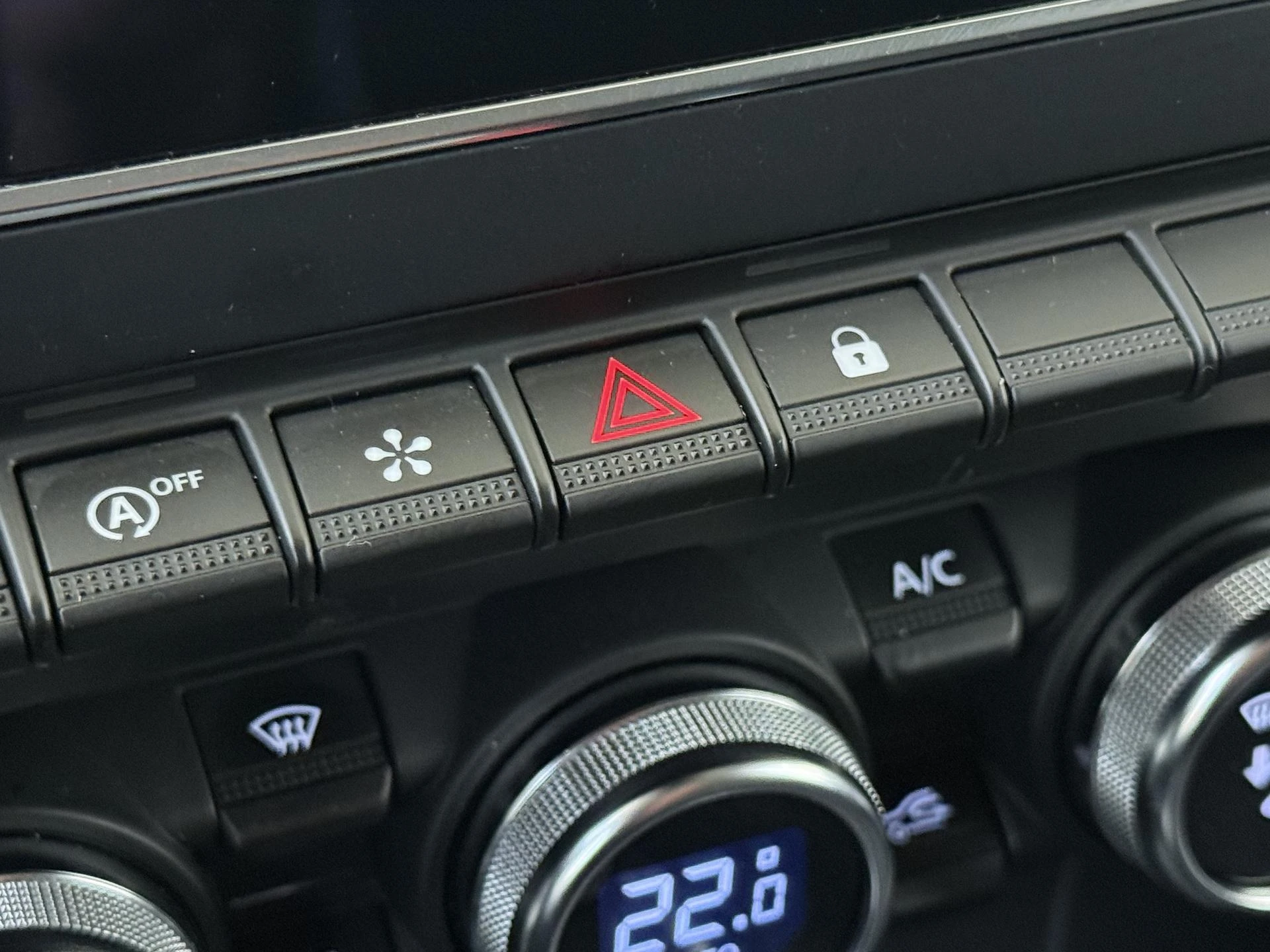 Renault-Captur-image-21