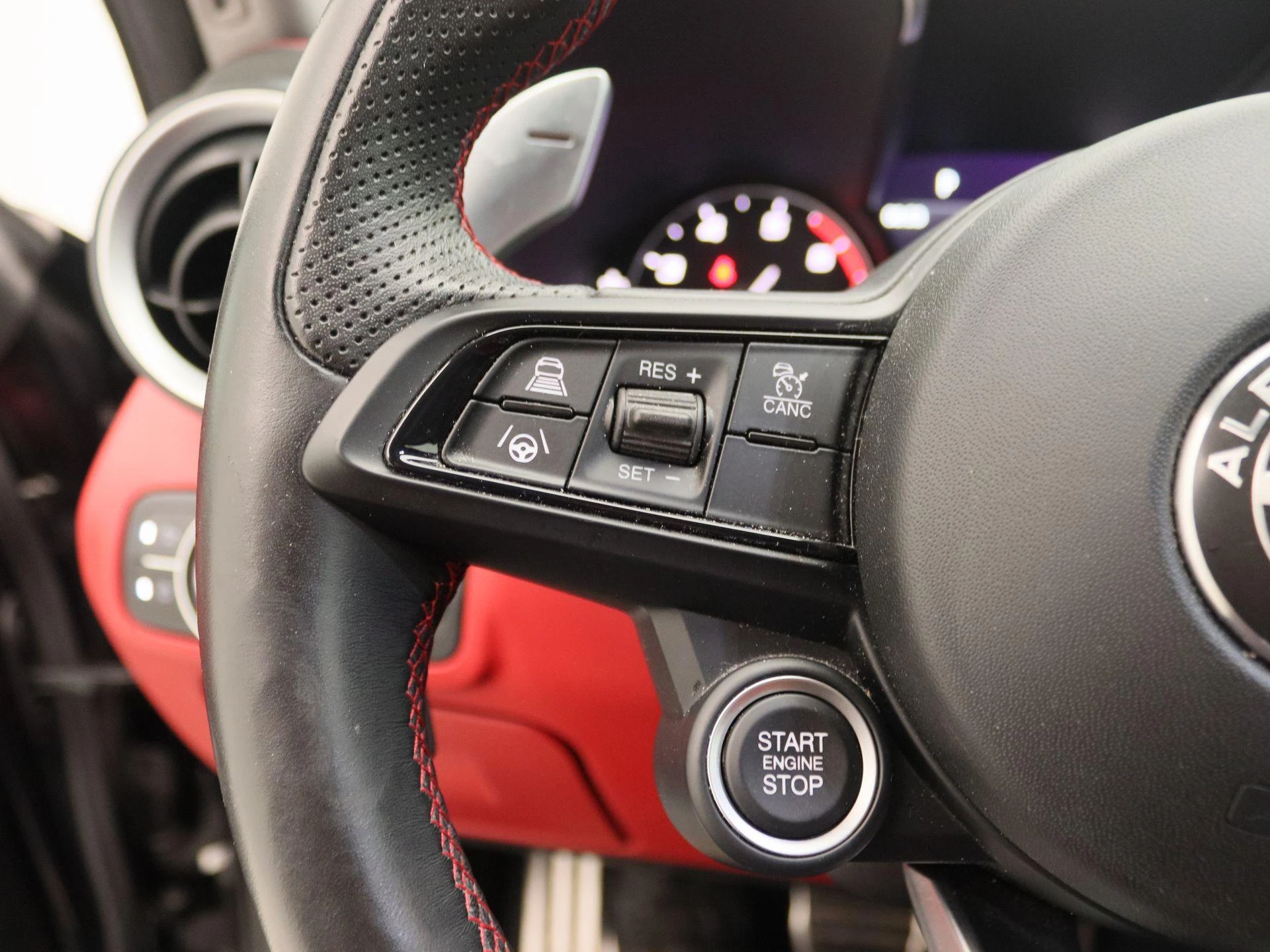 Alfa Romeo-Giulia-image-21