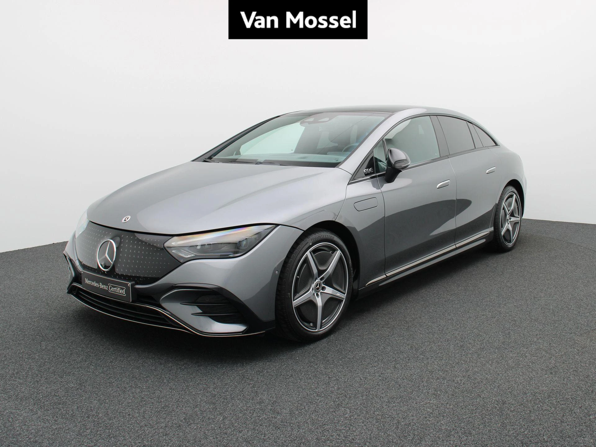 Mercedes-Benz-EQE-image-0