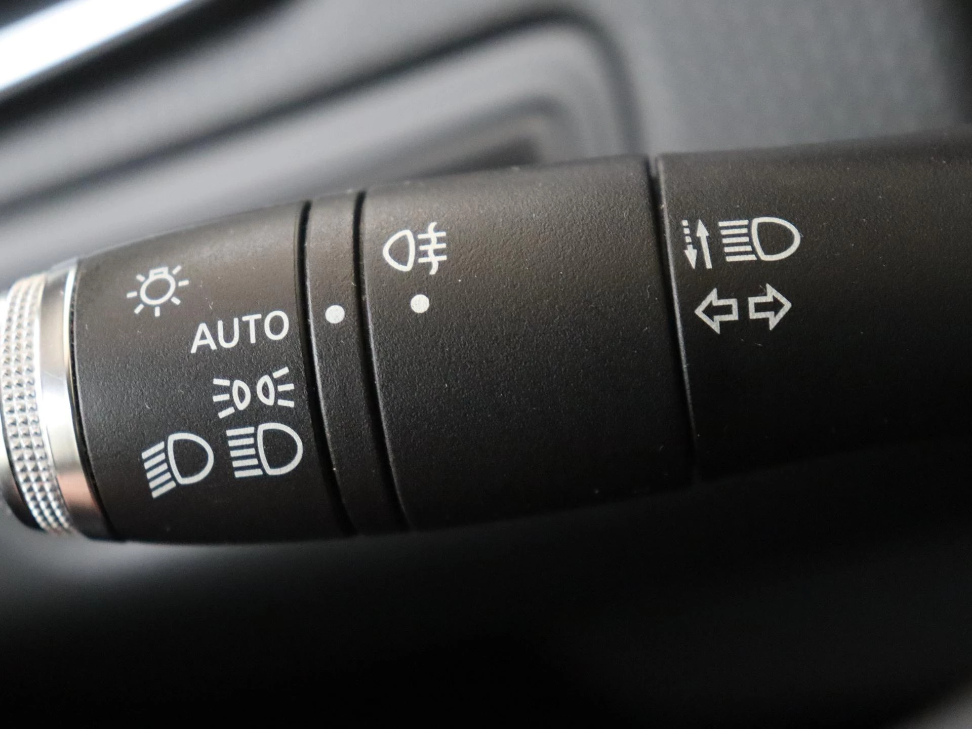 Renault-Clio-image-19