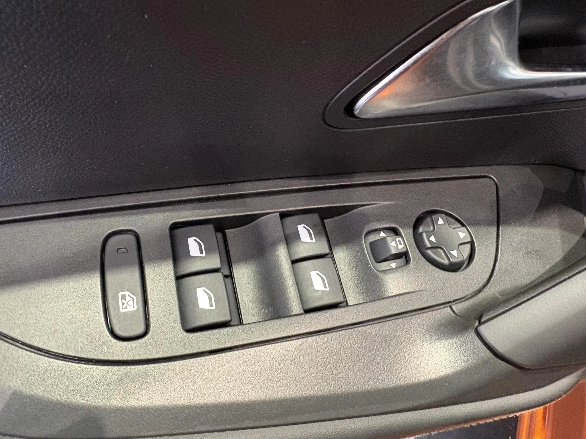 Peugeot-2008-image-18