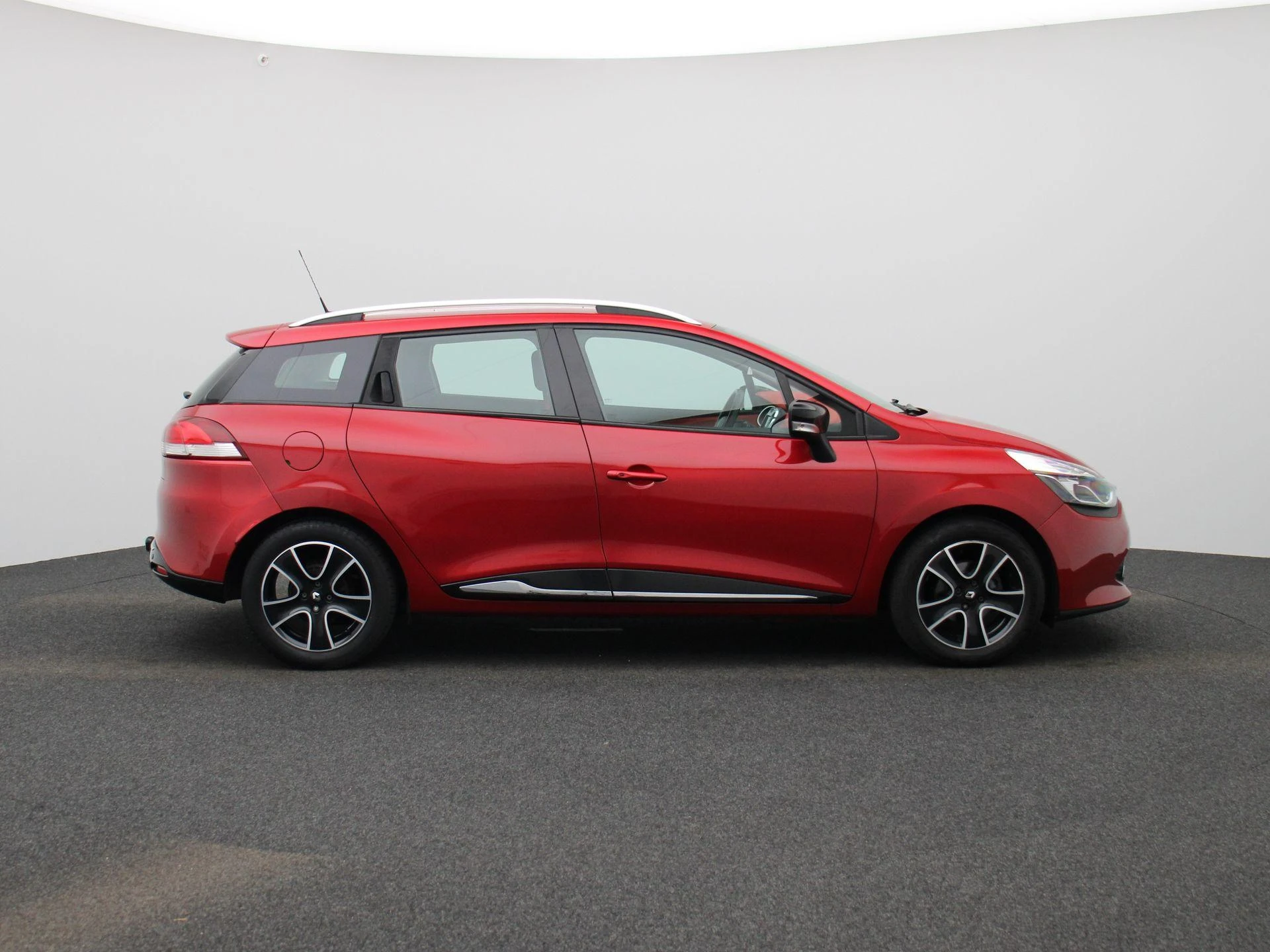 Renault-Clio-image-5