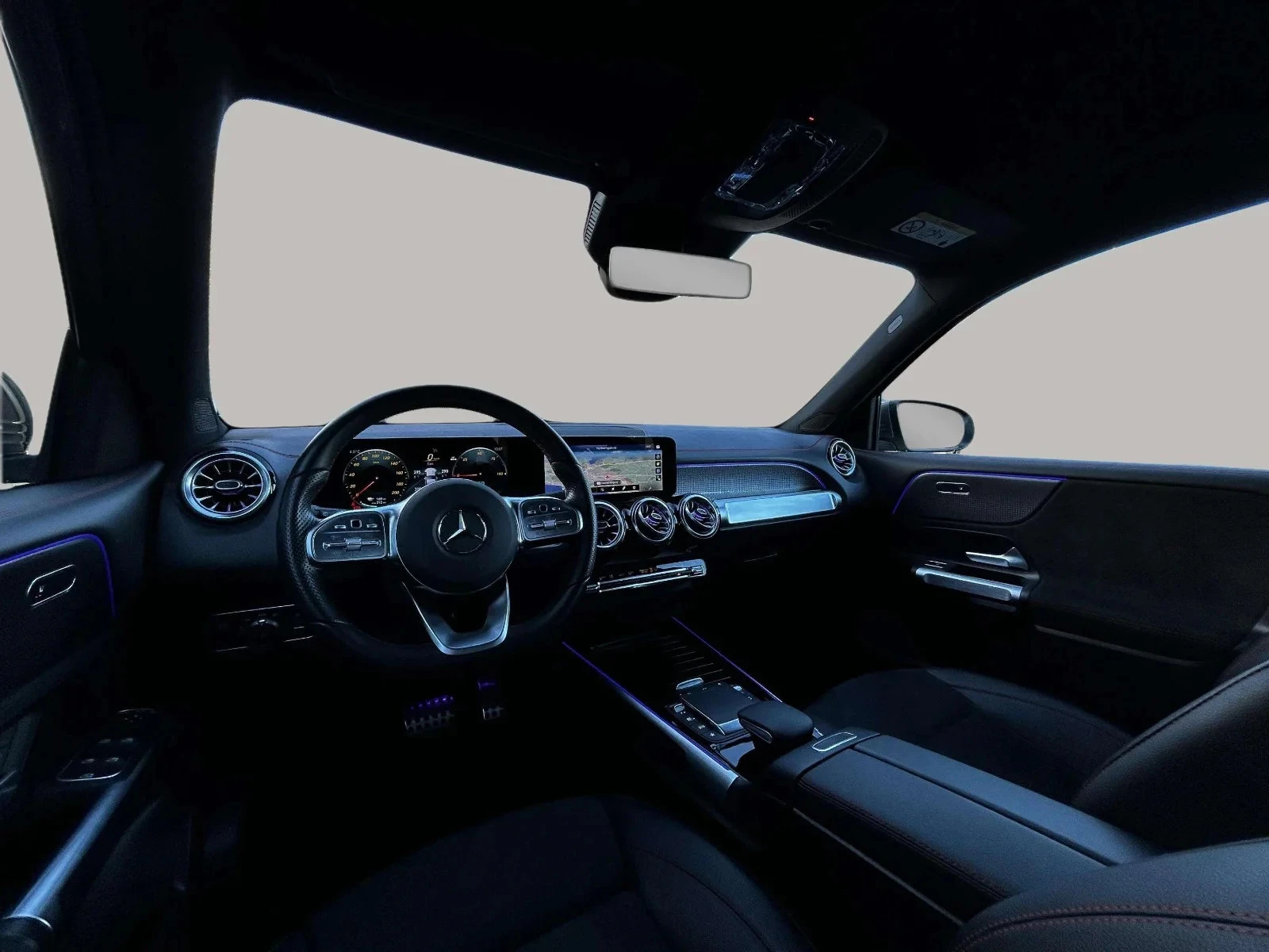 Mercedes-Benz-EQB-image-16