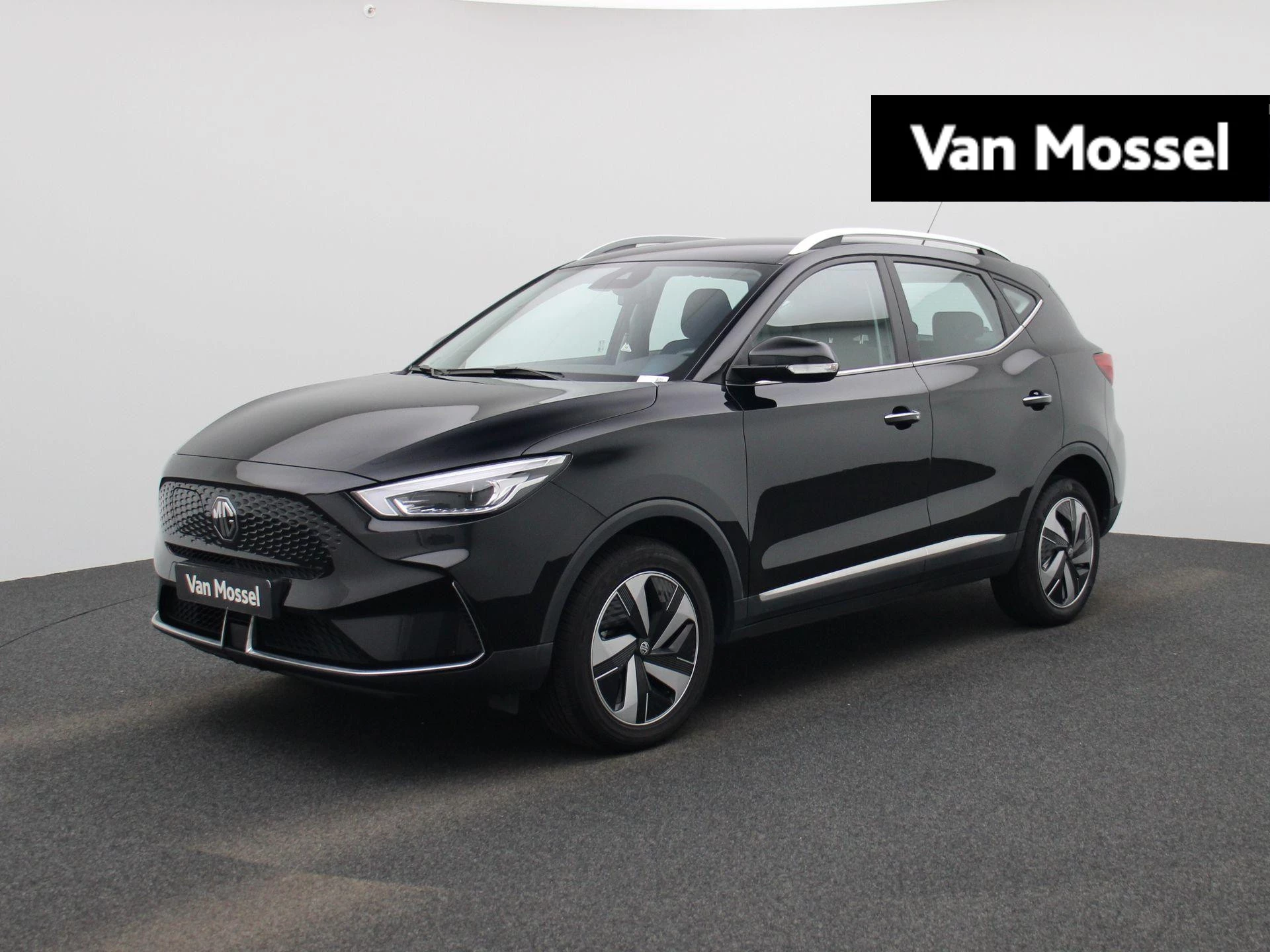 MG-ZS EV-image-0
