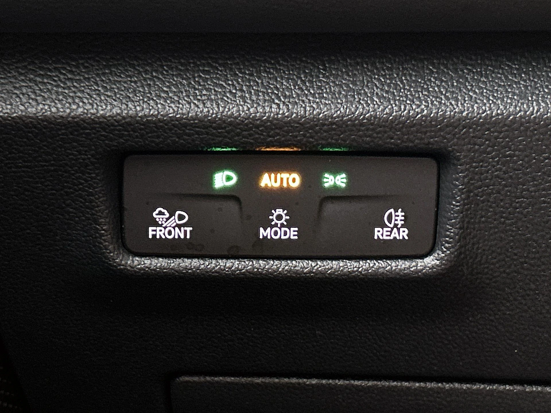 Volkswagen-Tiguan-image-41