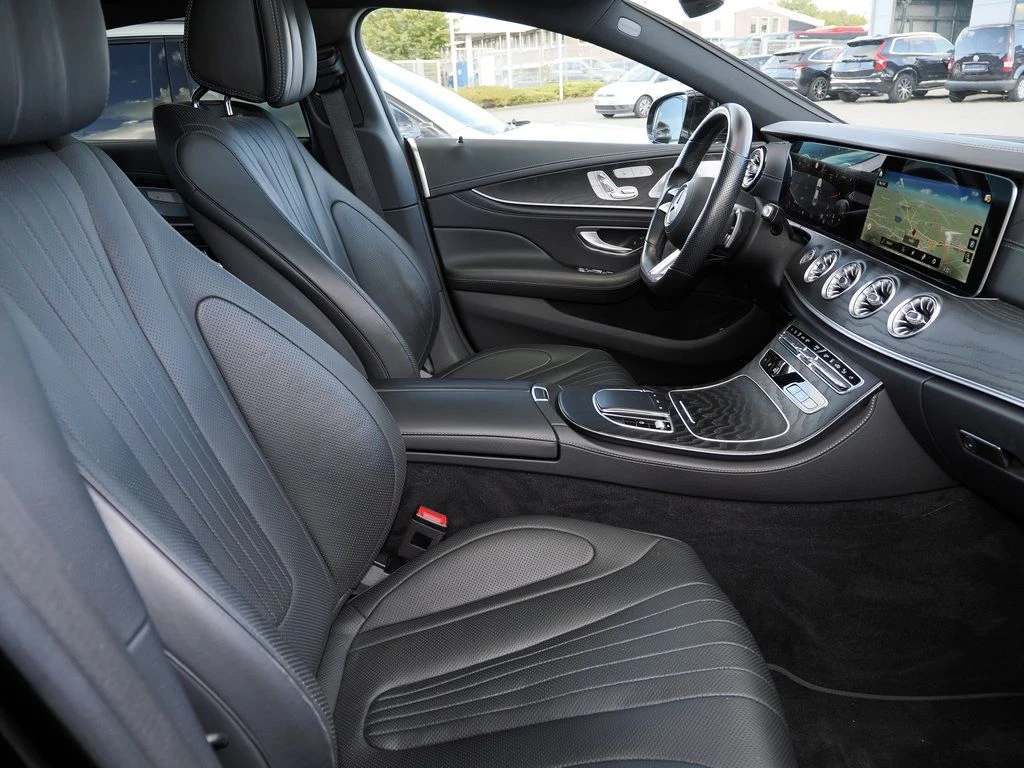 Mercedes-Benz-CLS 400 d-image-11